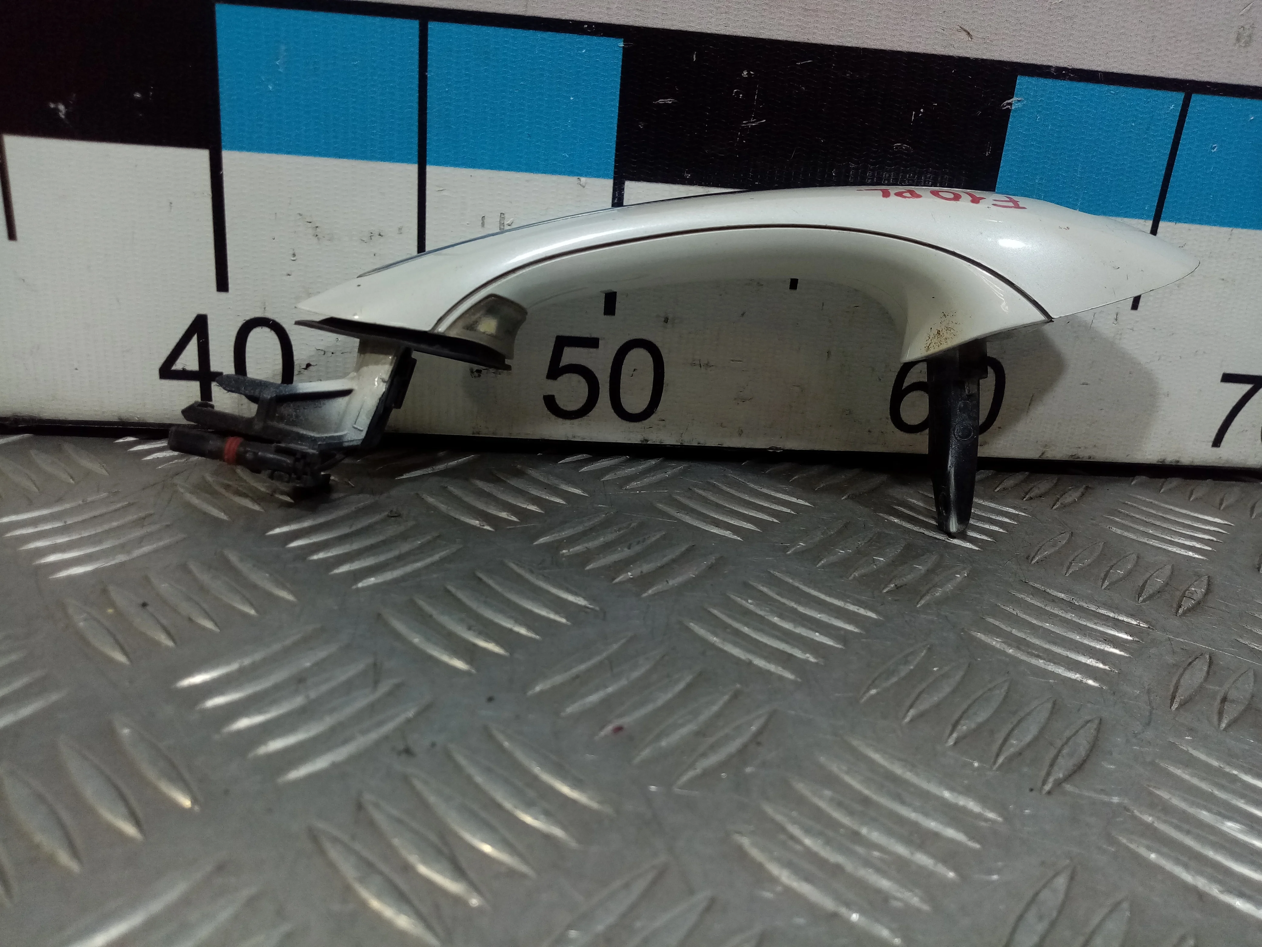 [Б/У] Ручка двери передней наружная левая [Код: 00382389 ]