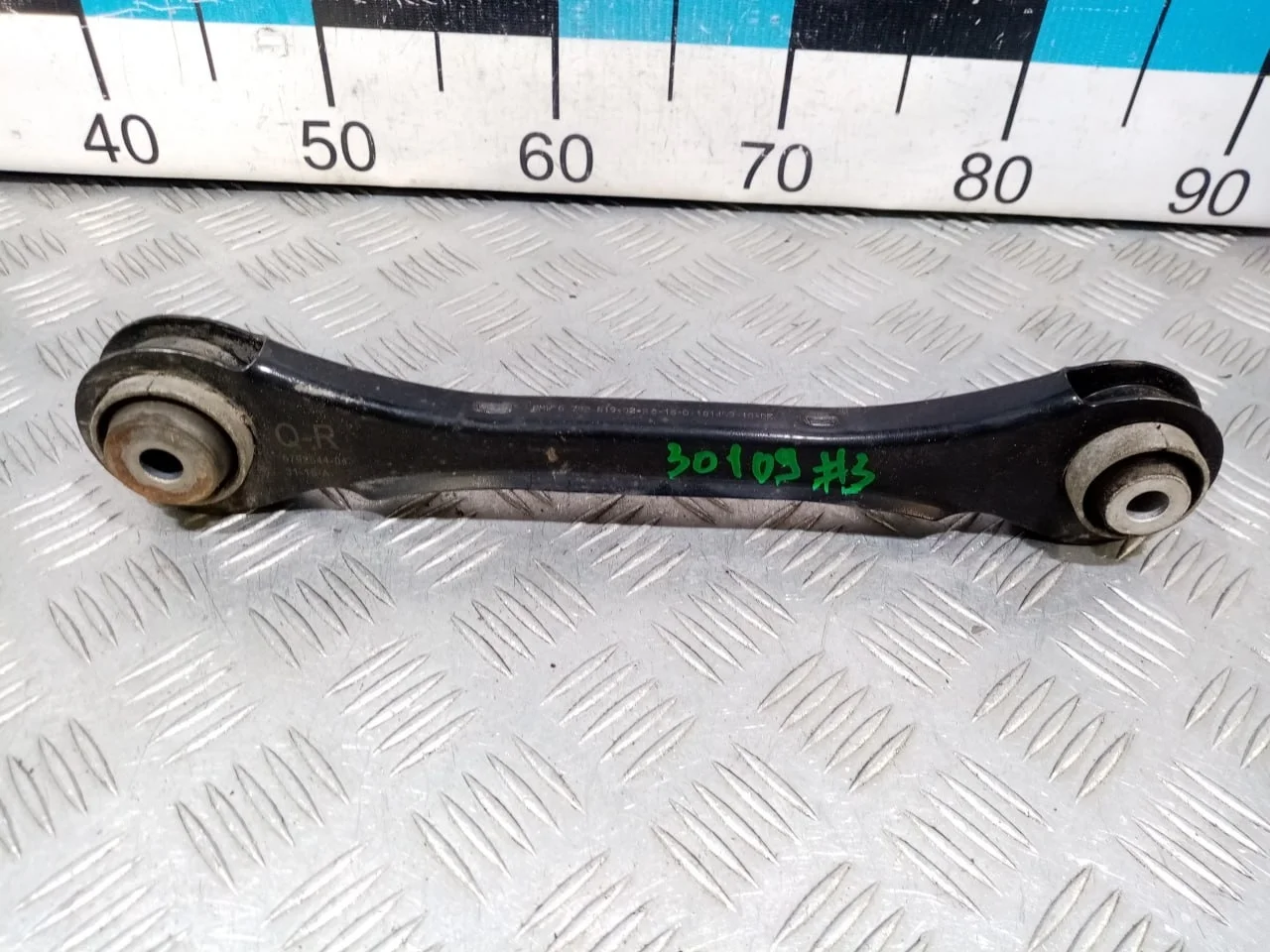[Б/У] Рычаг задний верхний правый [Код: 00531811 ]