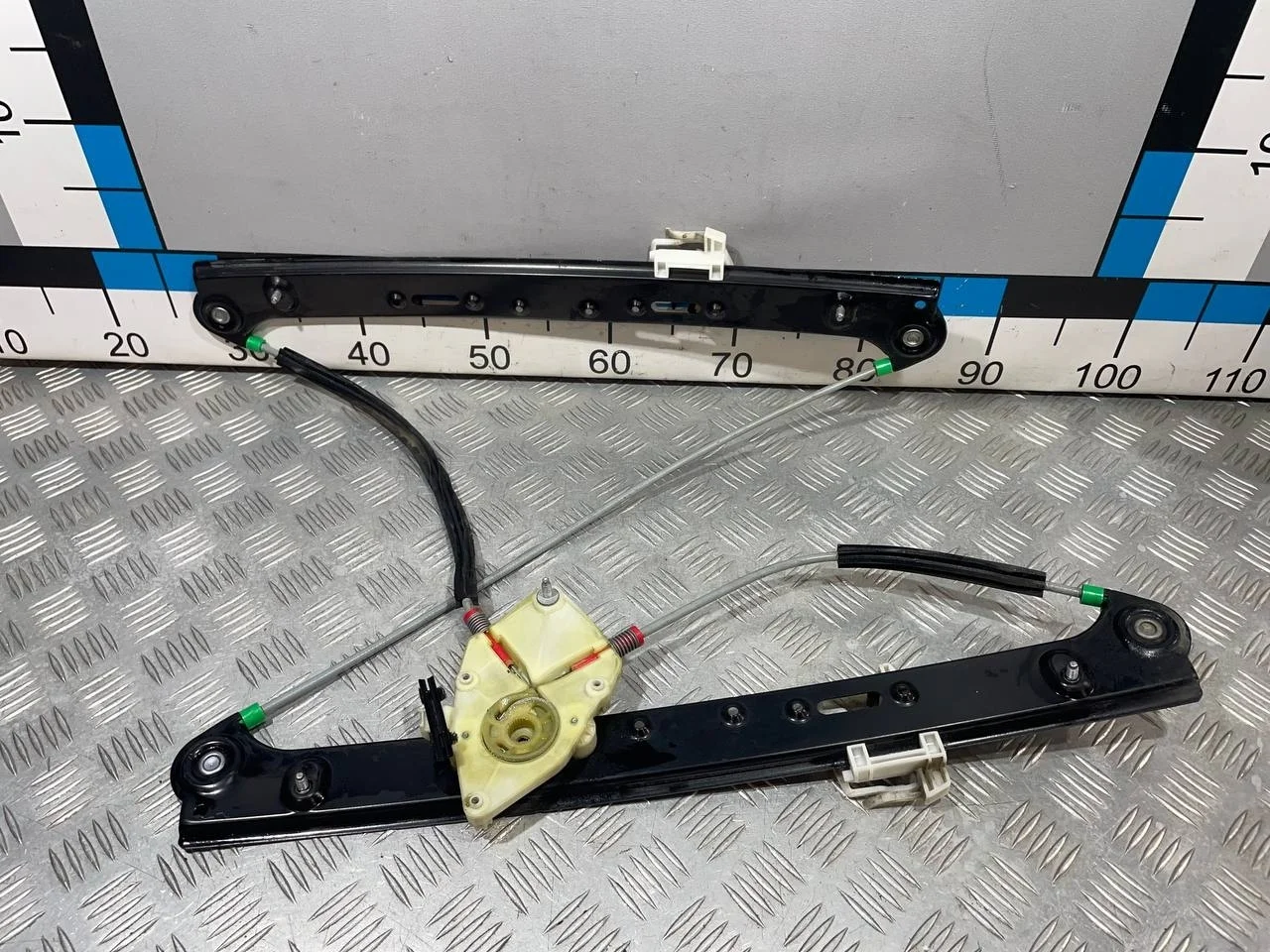 [Б/У] Стеклоподъемник передний правый BMW X3 [Код: 00667937 ]