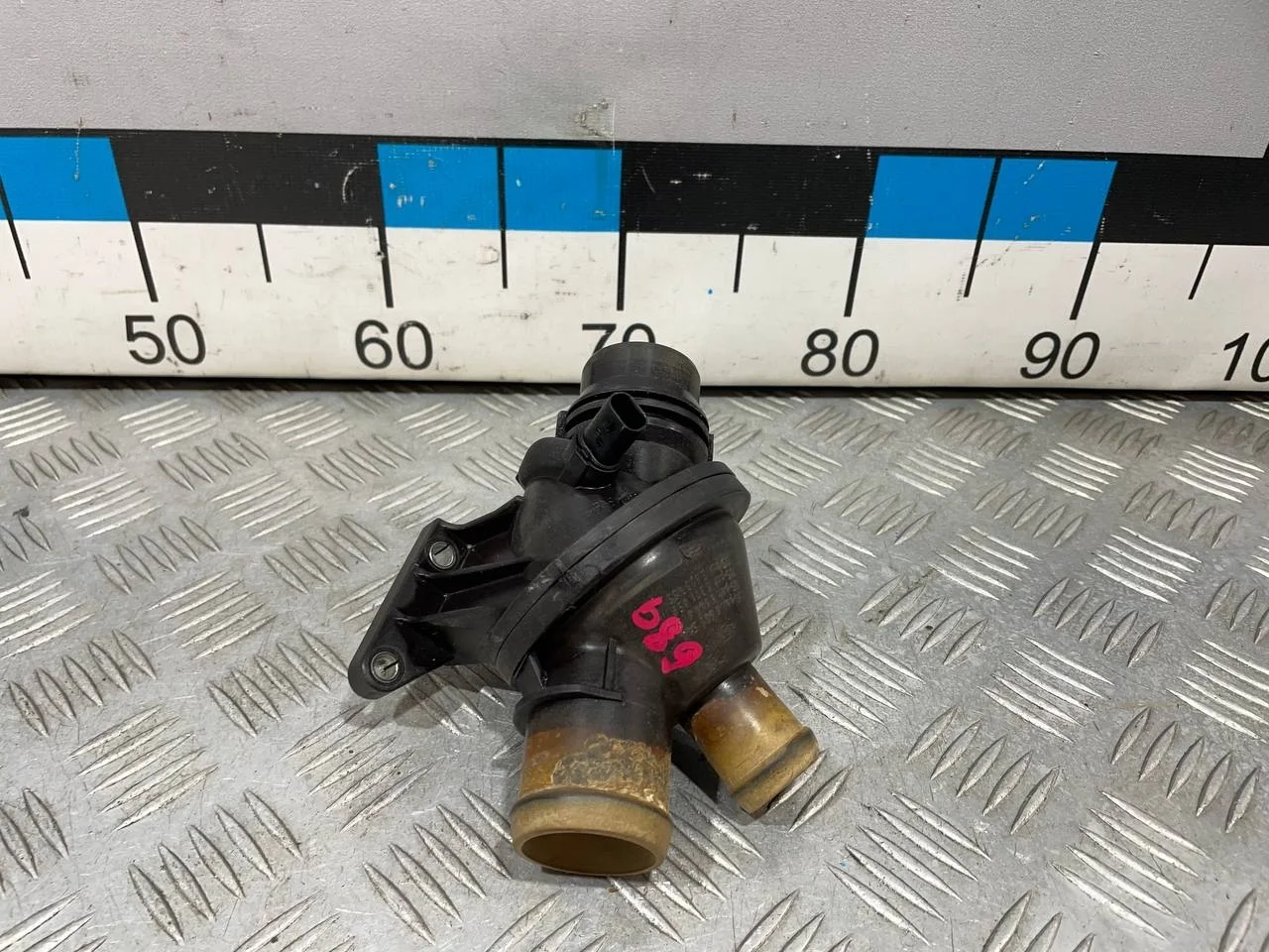 [Б/У] Термостат N20 - (Состояние: скол крепления патрубка) [ХОРОШЕЕ] [Код: 00677346 ]