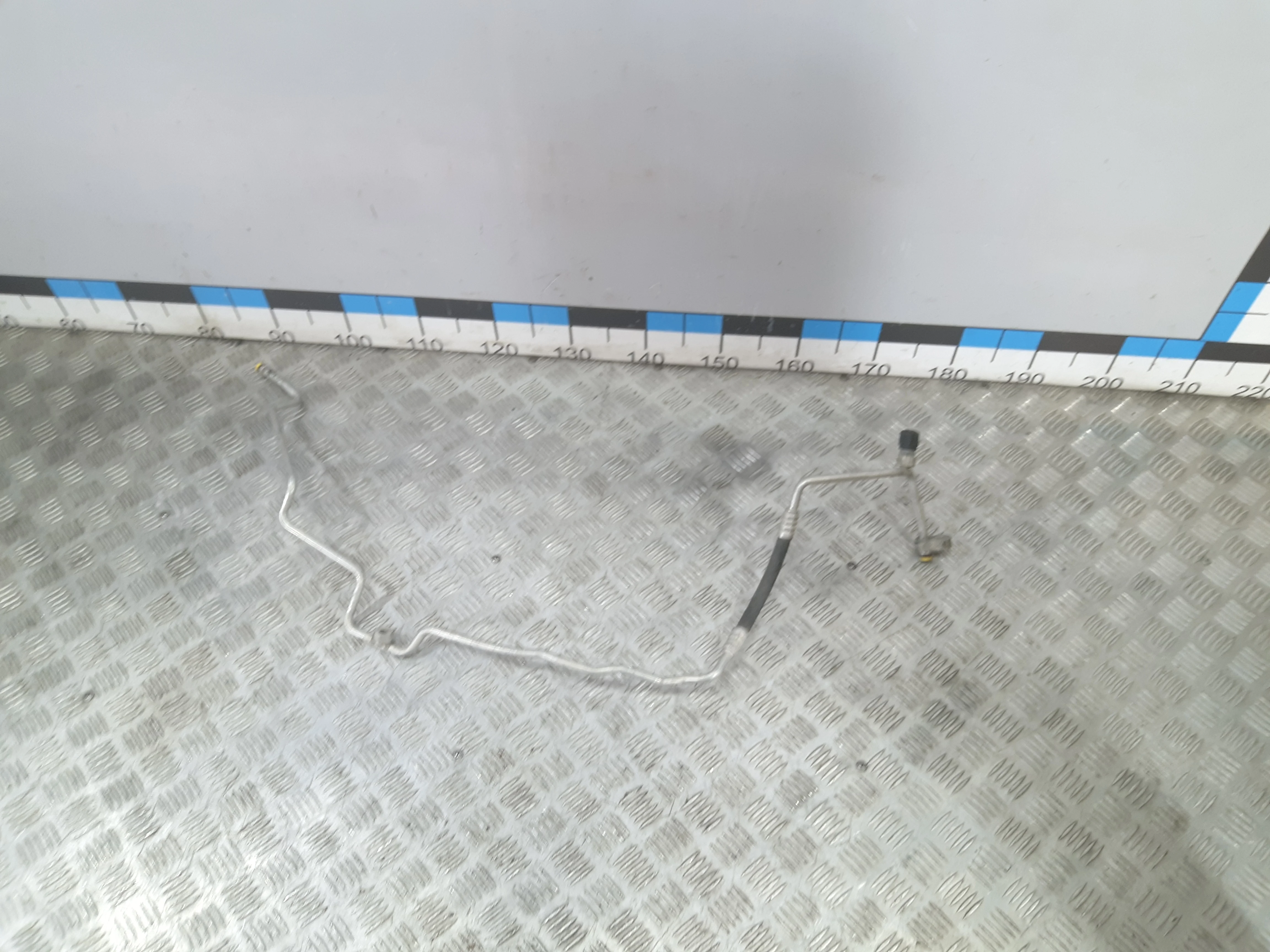 [Б/У] Трубка кондиционера - Отличное состояние. [Код: 00291566 ]