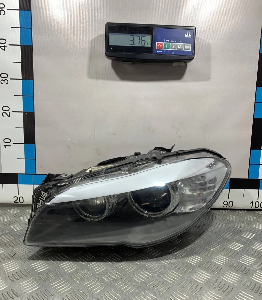 [Б/У] Фара левая (до рестайлинг) BMW F10 F11 F18 - ксенон, адаптивная [Код: 00331679 ]