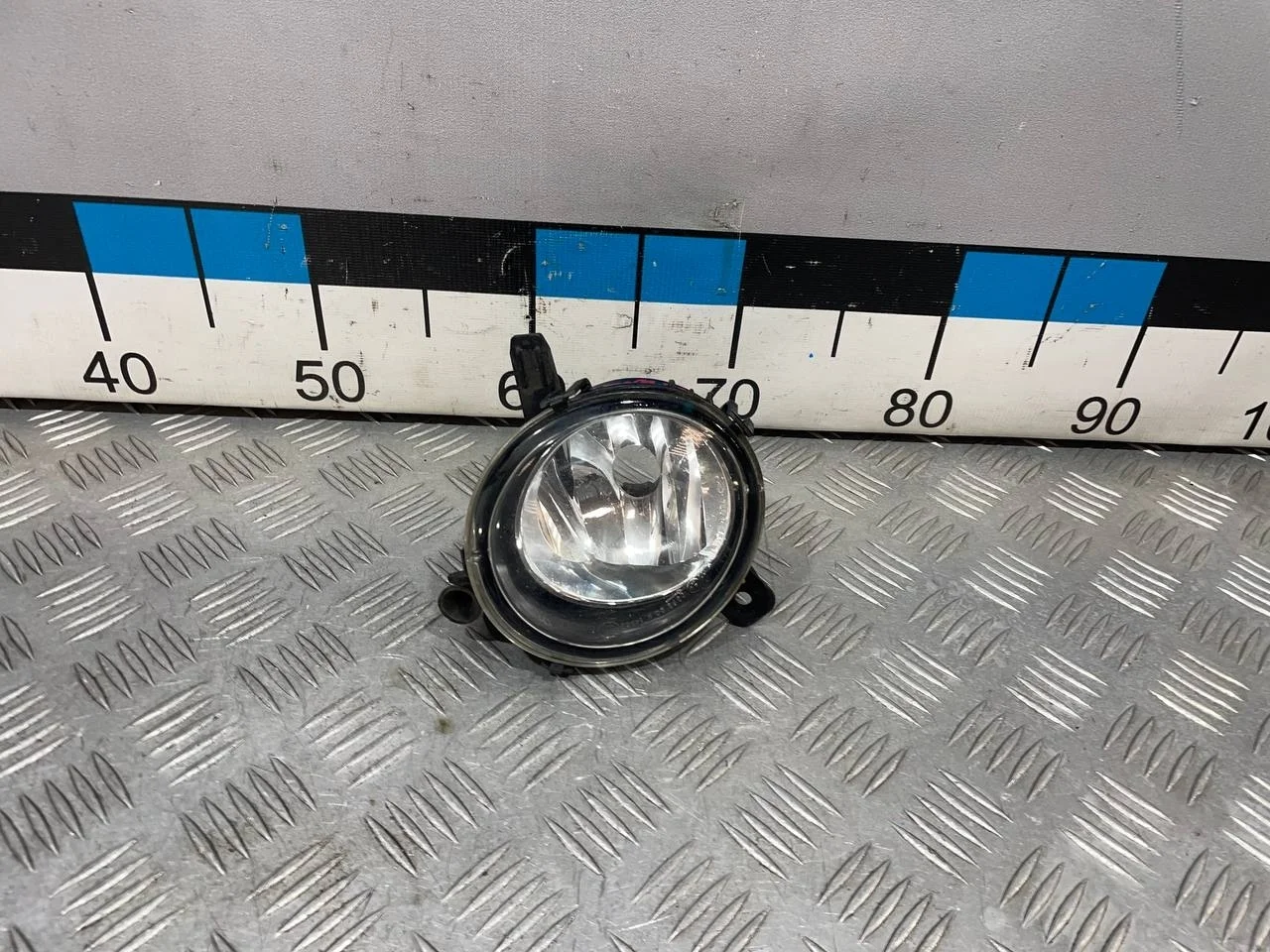 [Б/У] Фара противотуманная правая [Код: 00683699 ]