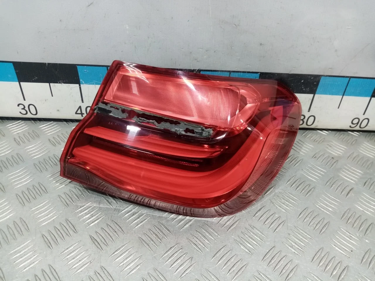 [Б/У] Фонарь задний наружный правый G11/G12 [Код: 00599662 ]