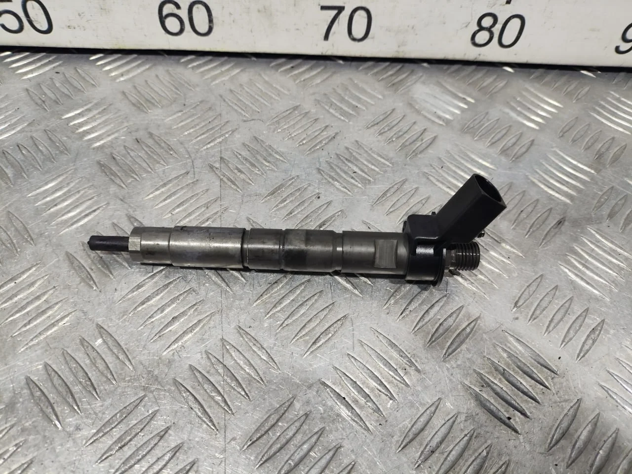 [Б/У] Форсунка дизельная электрическая BMW [Код: 00590452 ]