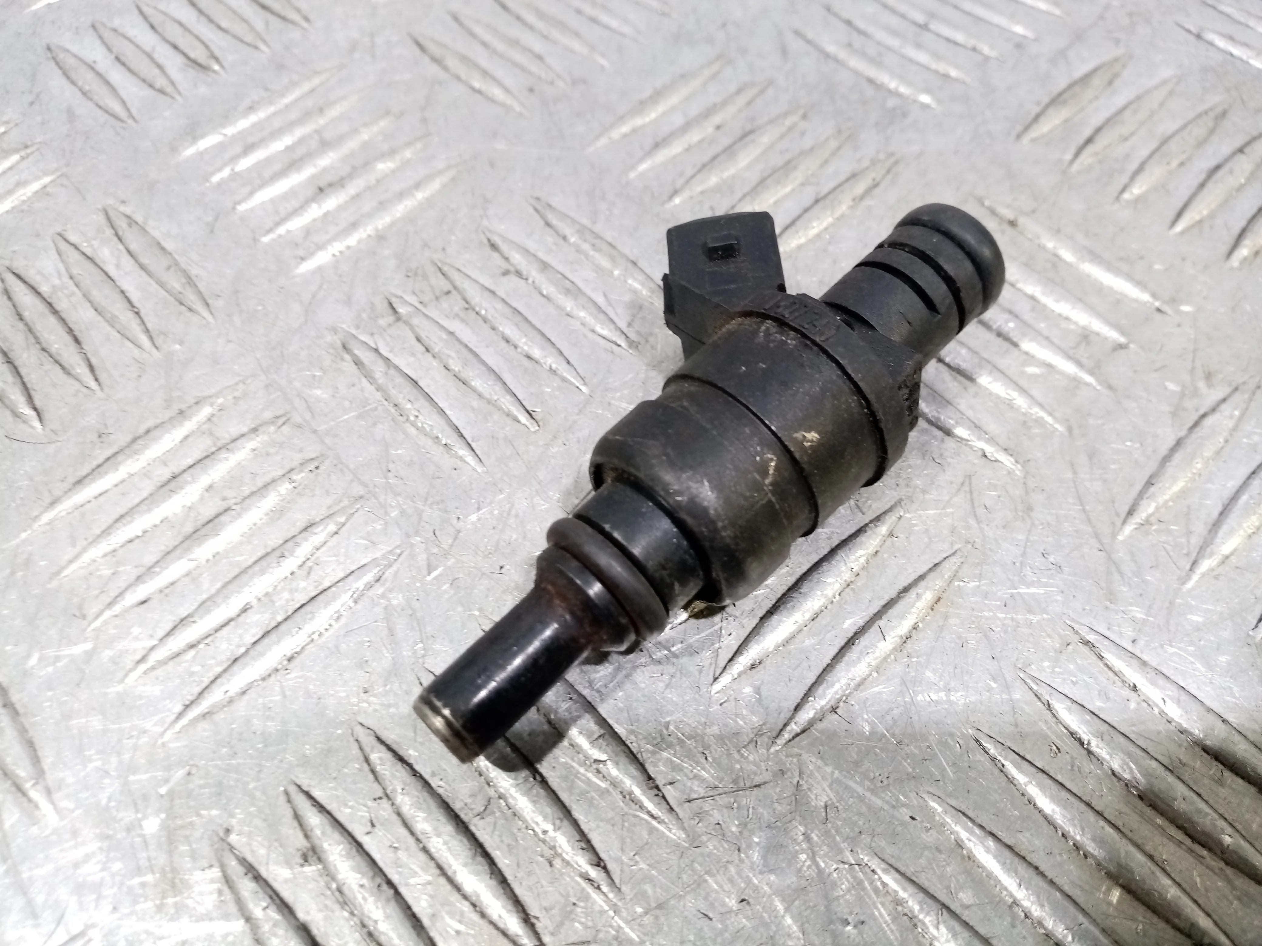 [Б/У] Форсунка инжекторная электрическая BMW [Код: 00474386 ]