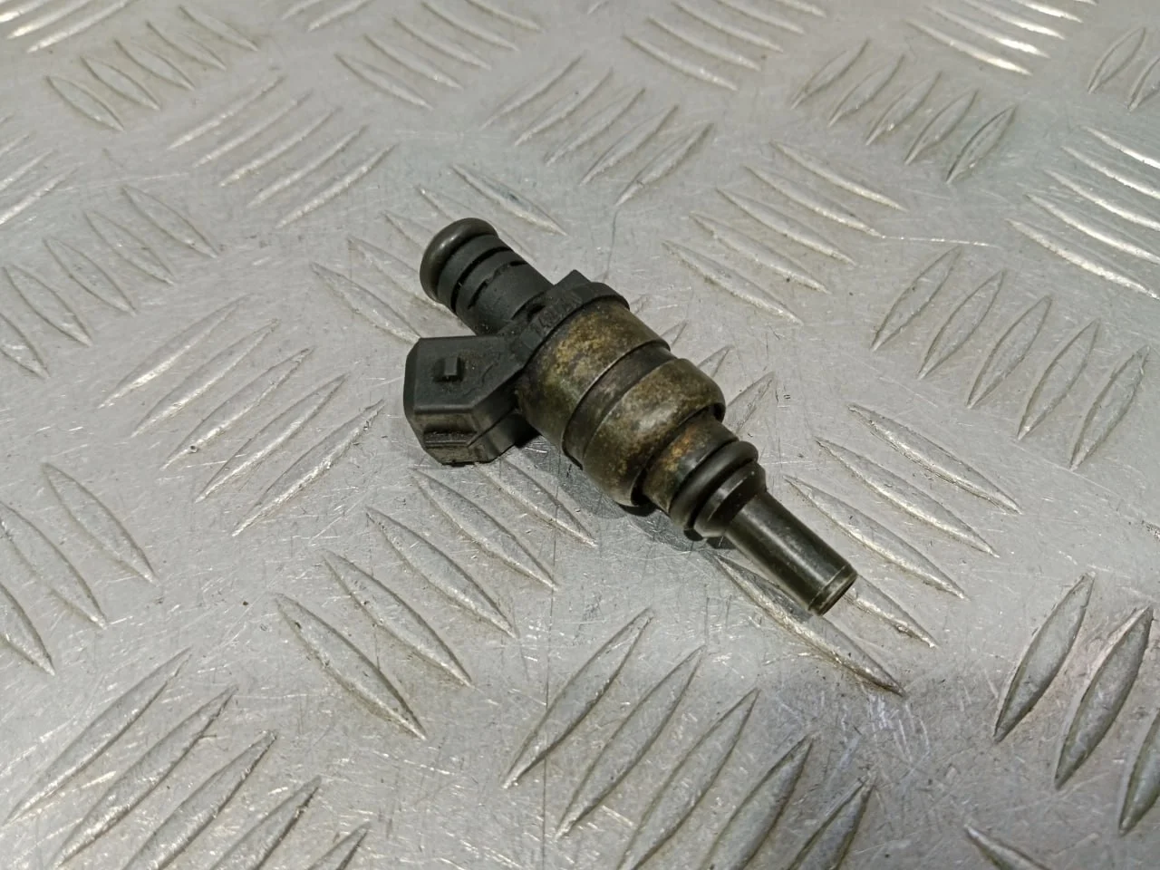 [Б/У] Форсунка инжекторная электрическая BMW [Код: 00662996 ]