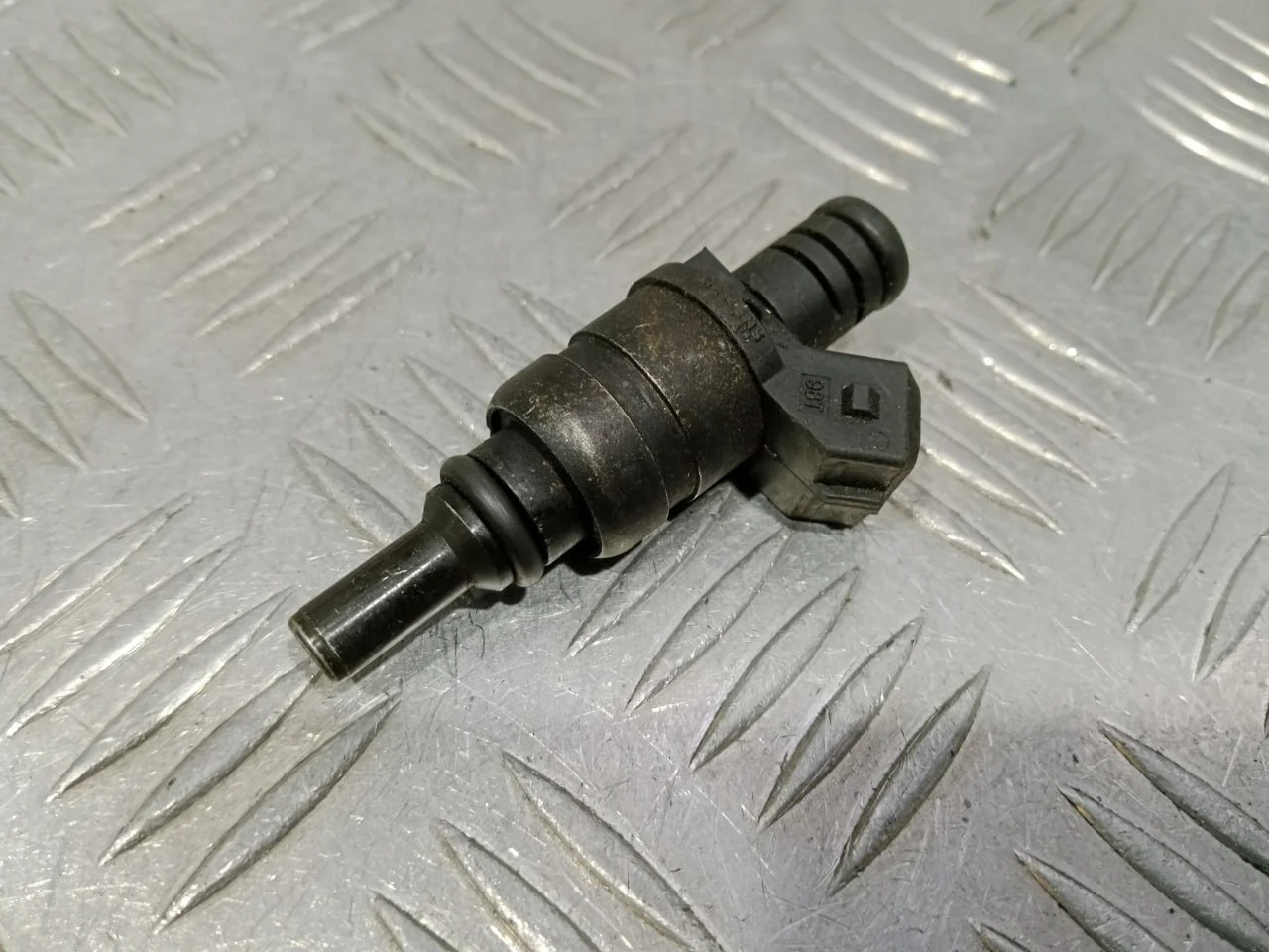 [Б/У] Форсунка инжекторная электрическая BMW [Код: 00662998 ]