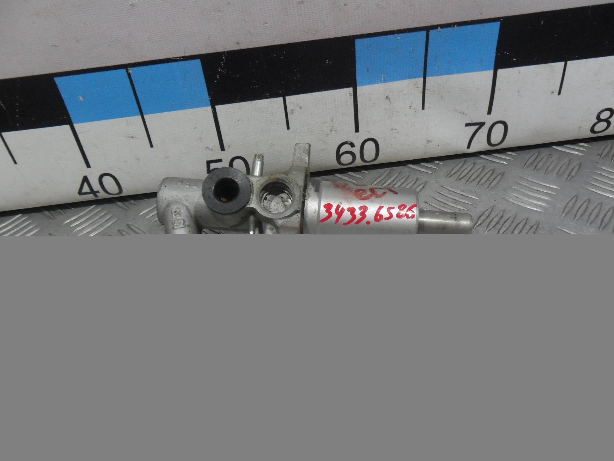 [Б/У] Цилиндр тормозной главный BMW [Код: 00387552 ]