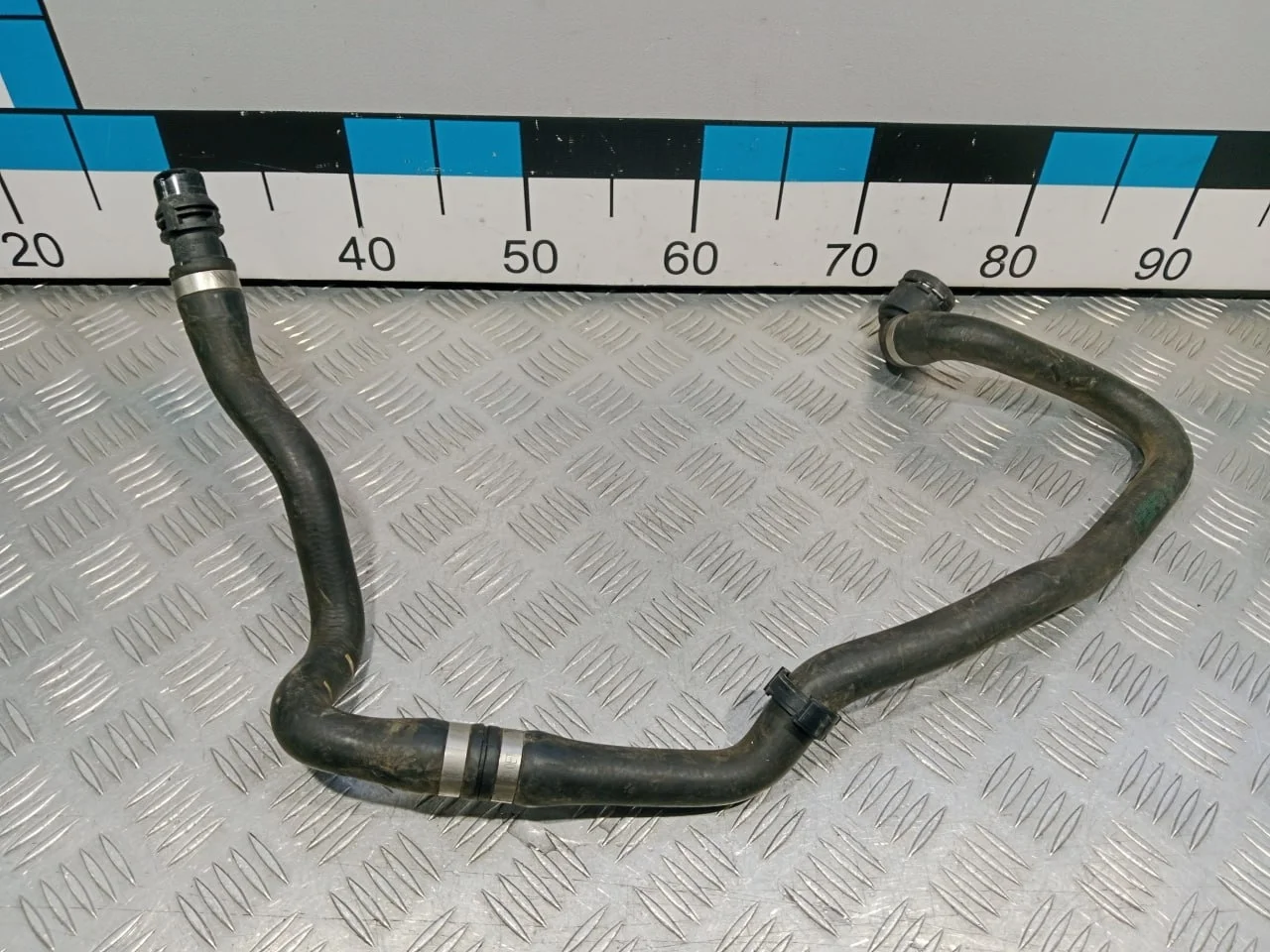 [Б/У] Шланг системы охлаждения [Код: 00642219 ]