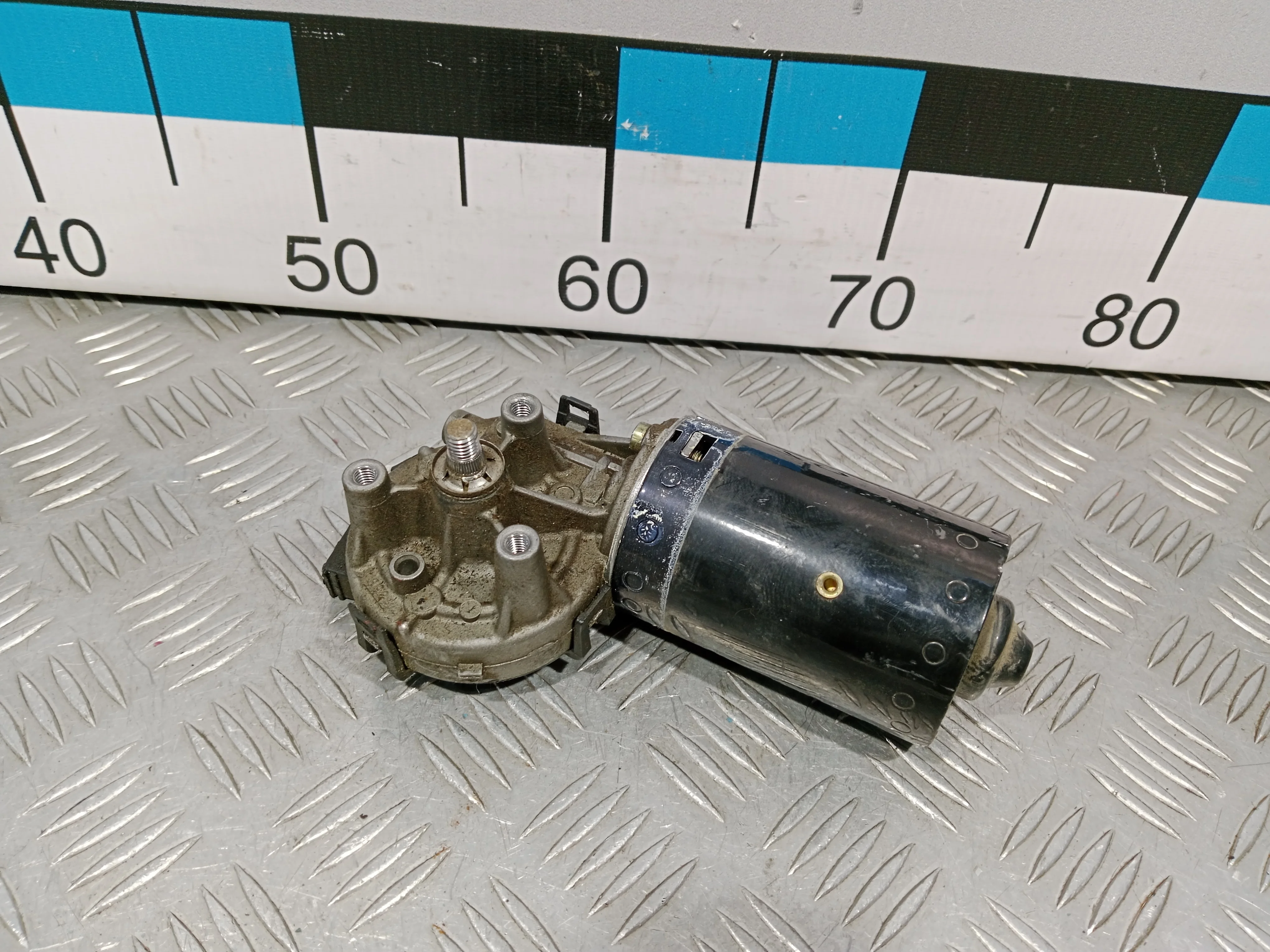 [ЧАСТЬ Б/У] Стеклоочиститель с моторчиком BMW E46 - только моторчик [Код: 00416914 ]