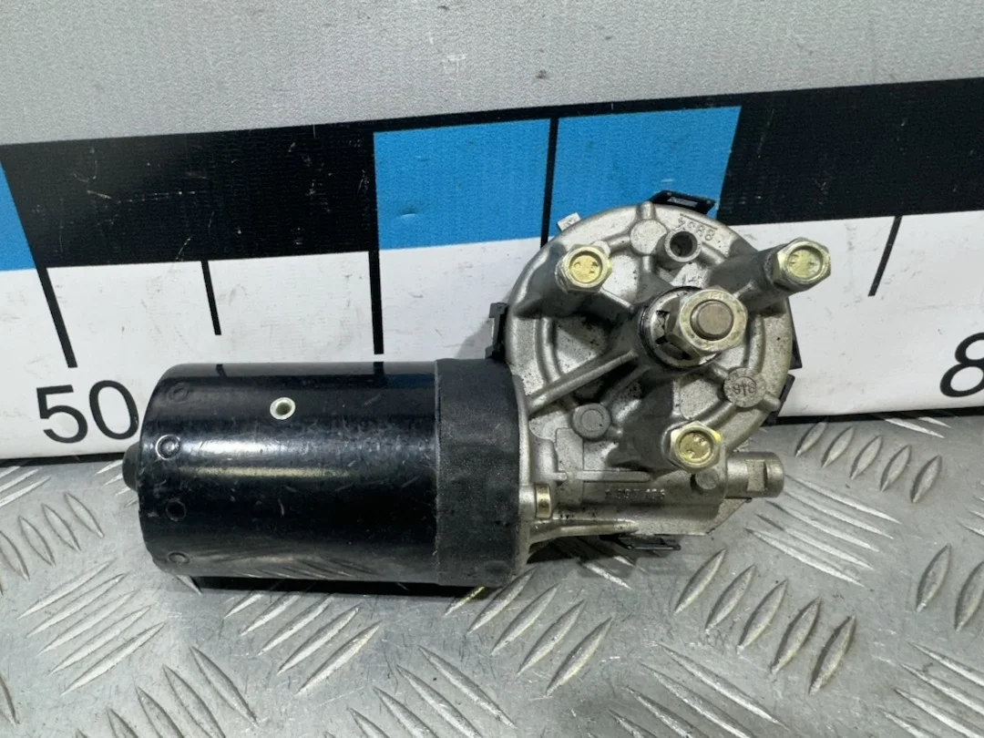 [ЧАСТЬ Б/У] Стеклоочиститель с моторчиком BMW E46 - только моторчик [Код: 00417260 ]