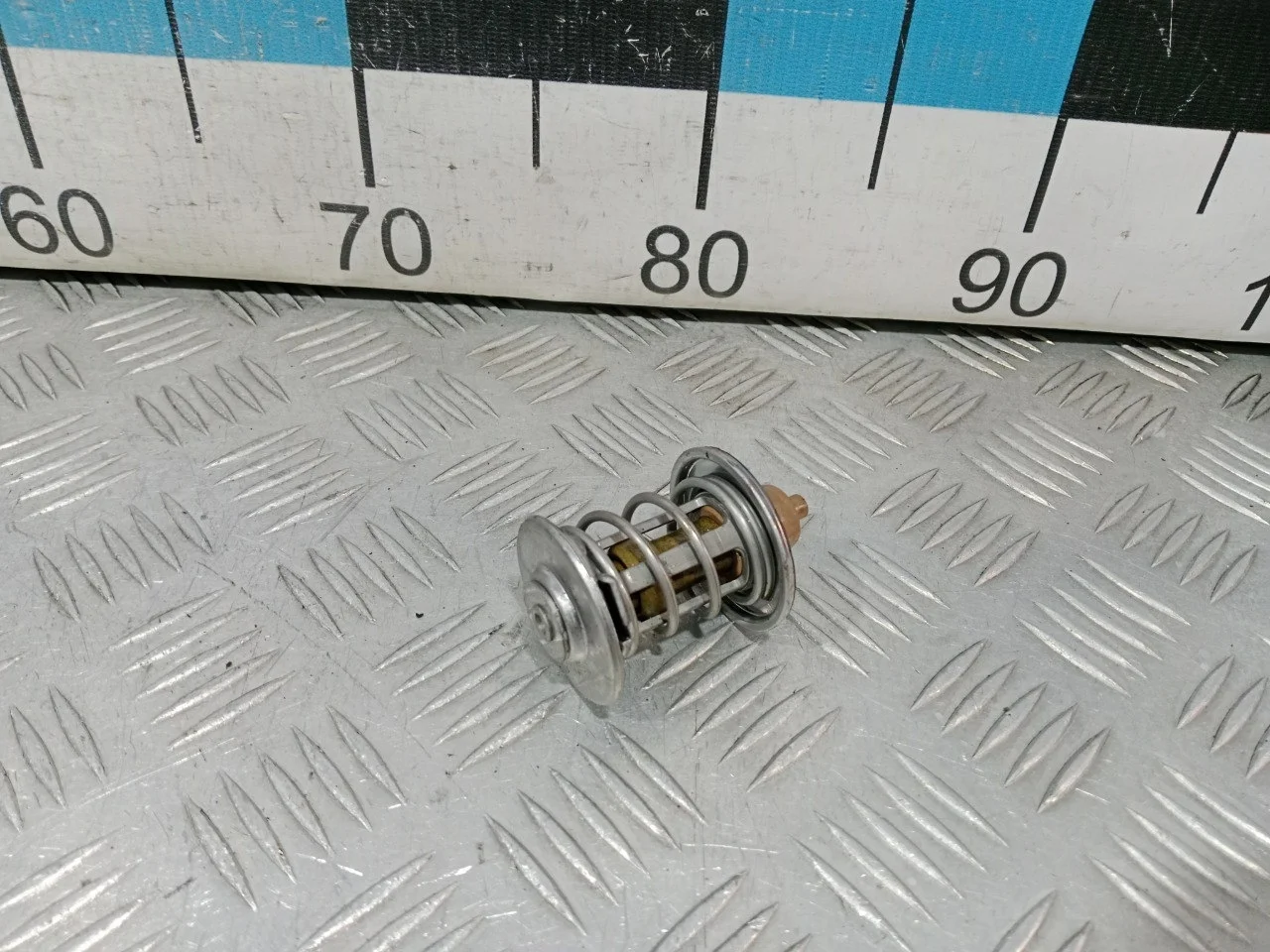 [ЧАСТЬ Б/У] Термостат BMW - Только термостат, без корпуса [Код: 00585094 ]