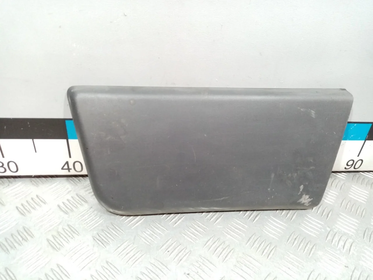 [Б/У] Молдинг двери передней левой - (Состояние: небольшие царапины) [ХОРОШЕЕ] [Код: 00668865 ]