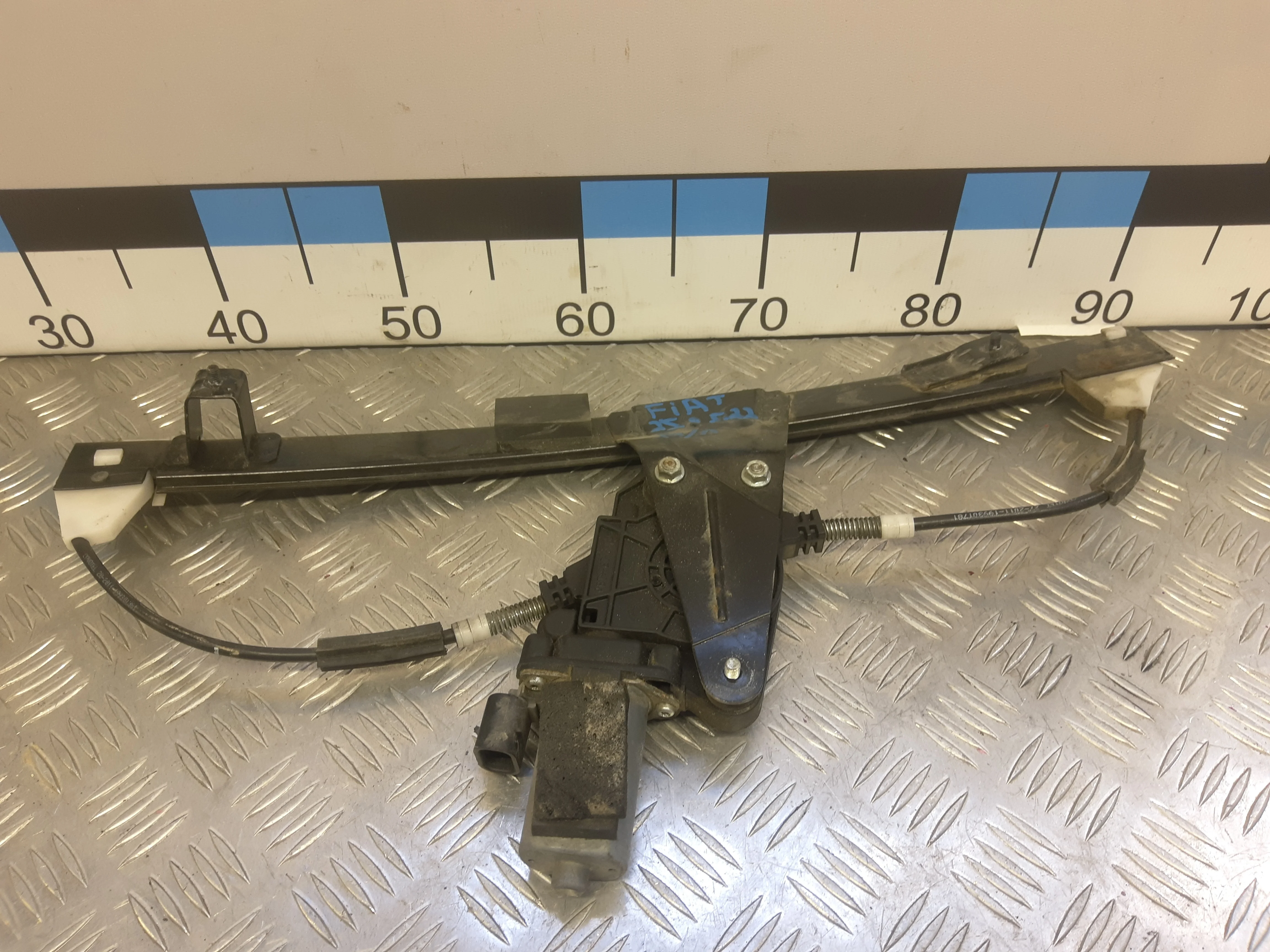 [Б/У] Стеклоподъемник электр. передний левый [Код: 00354369 ]