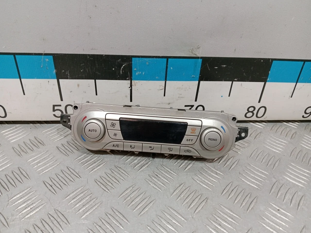 [Б/У] Блок управления климатической установкой Ford Focus II Kuga [Код: 00685771 ]