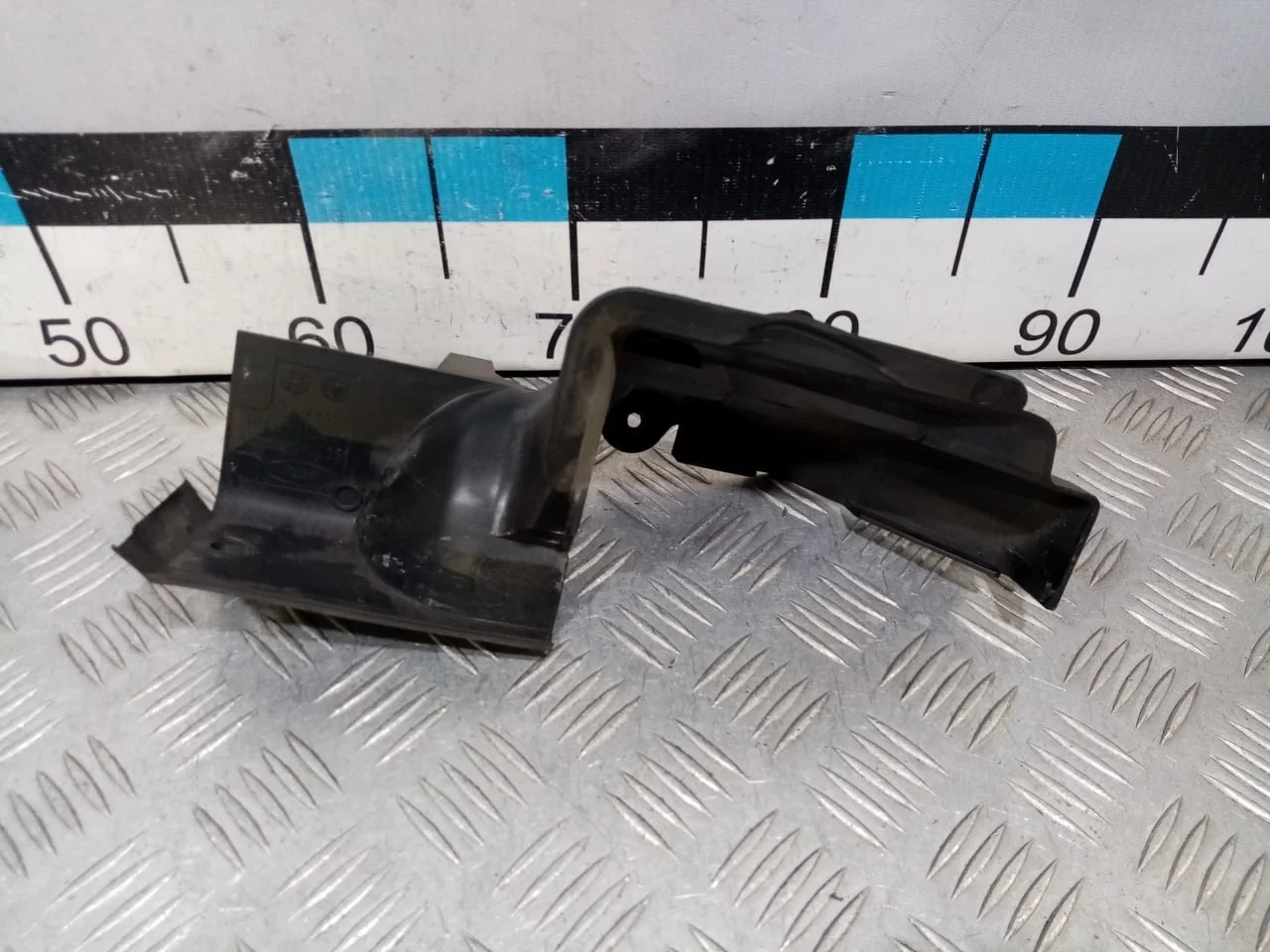 [Б/У] Воздуховод радиатора левый Ford Galaxy [Код: 00530873 ]