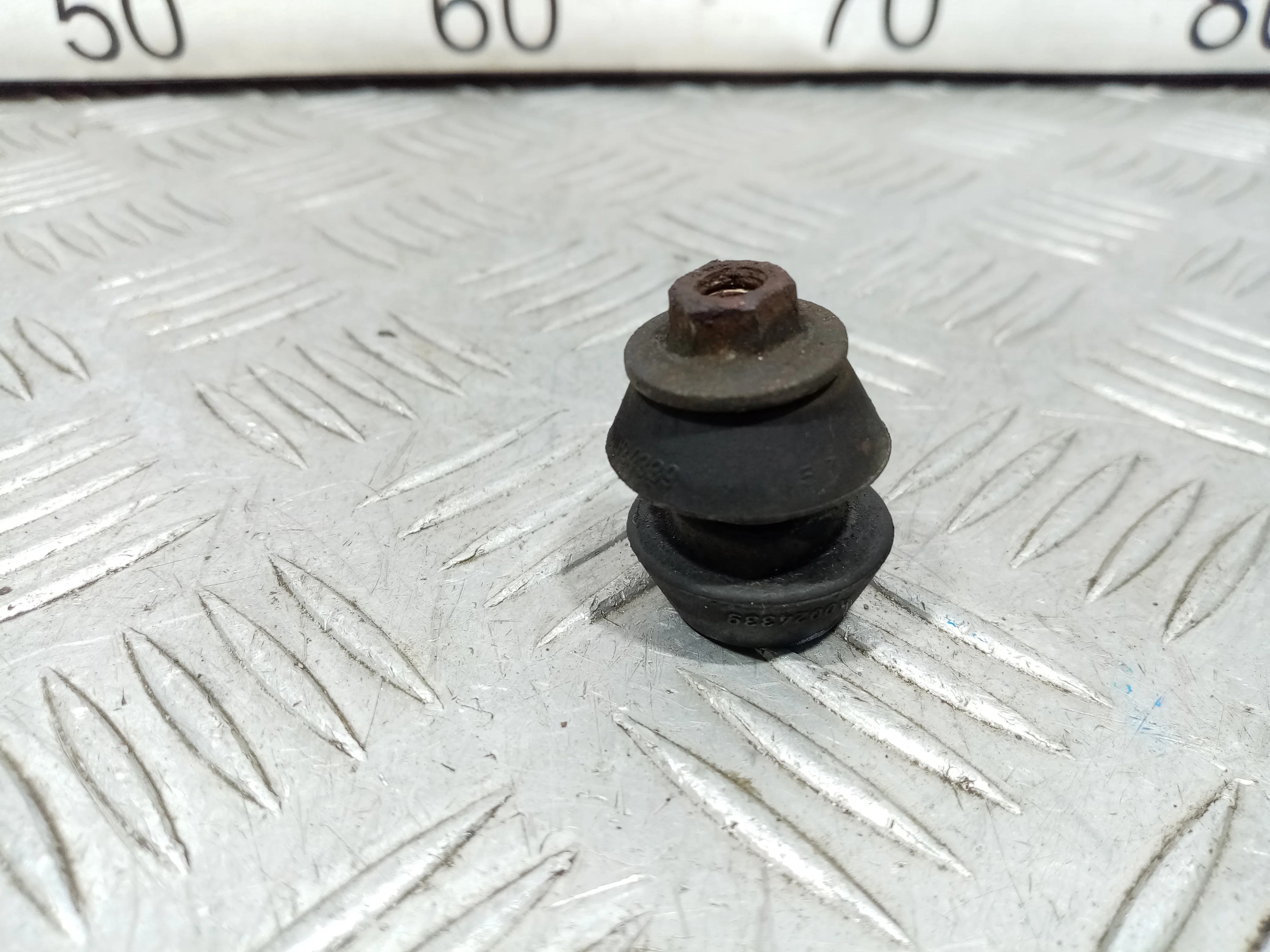 [Б/У] Втулка крепления насоса гур [Код: 00390936 ]