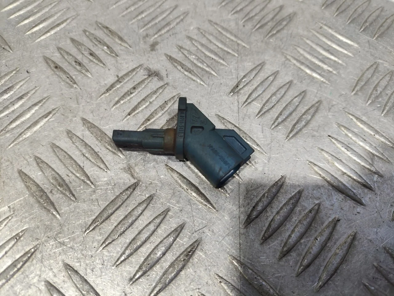 [Б/У] Датчик ABS передний [Код: 00666686 ]