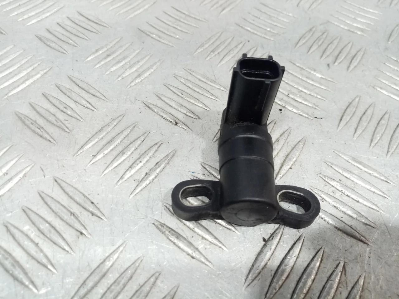 [Б/У] Датчик положения коленвала Ford [Код: 00619757 ]