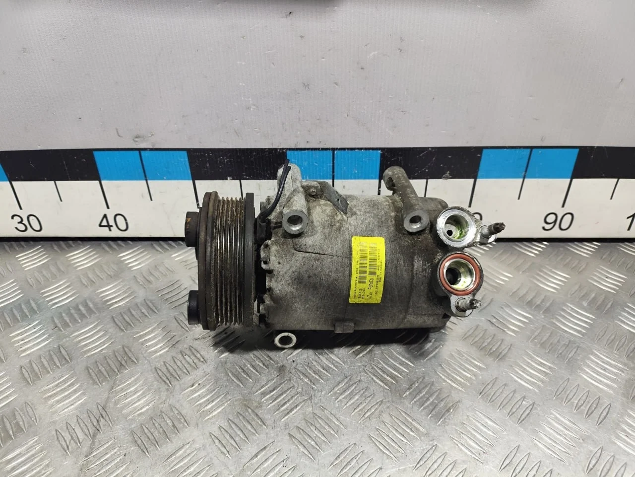 [Б/У] Компрессор кондиционера - Обрезана фишка [ХОРОШЕЕ] [Код: 00588287 ]