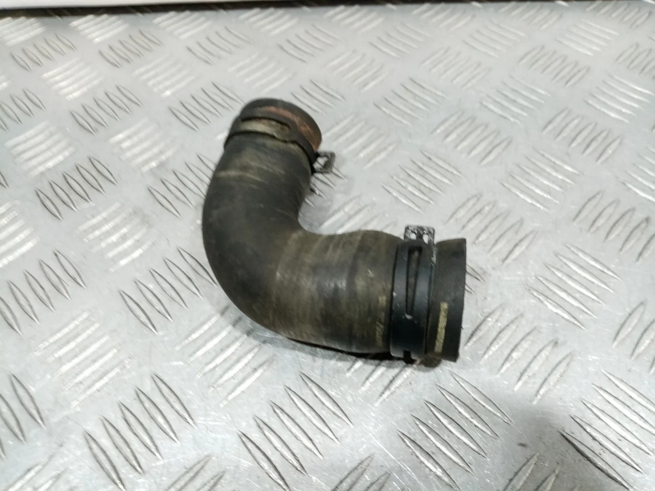[Б/У] Патрубок системы охлаждения [Код: 00626902 ]