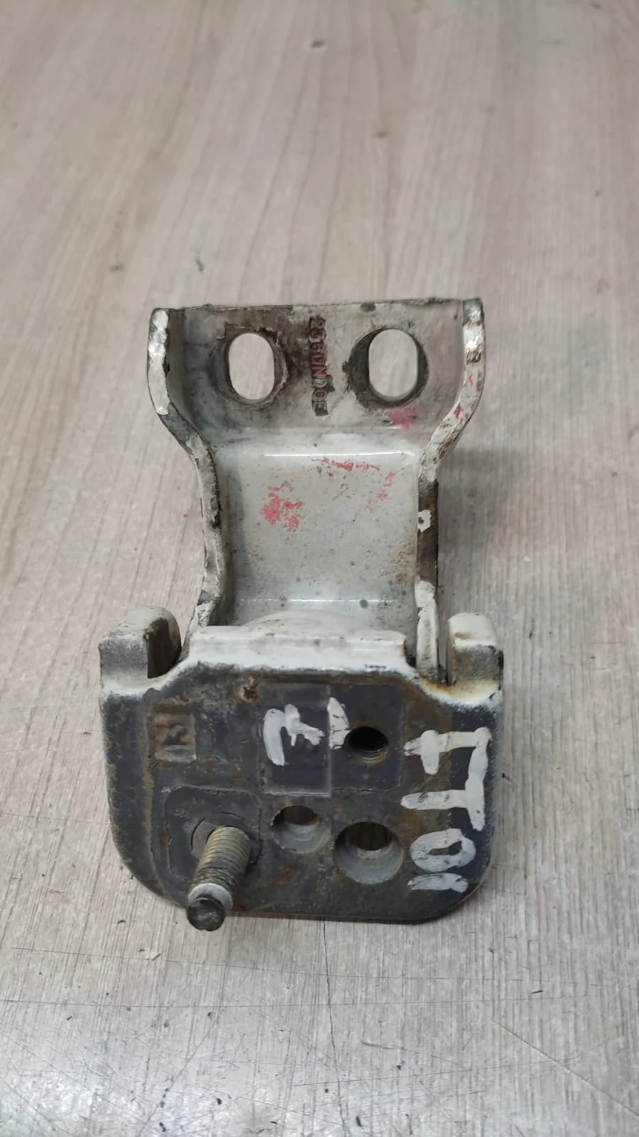 [Б/У] Петля задней двери левая верхняя Ford Transit [Код: 00435470 ]