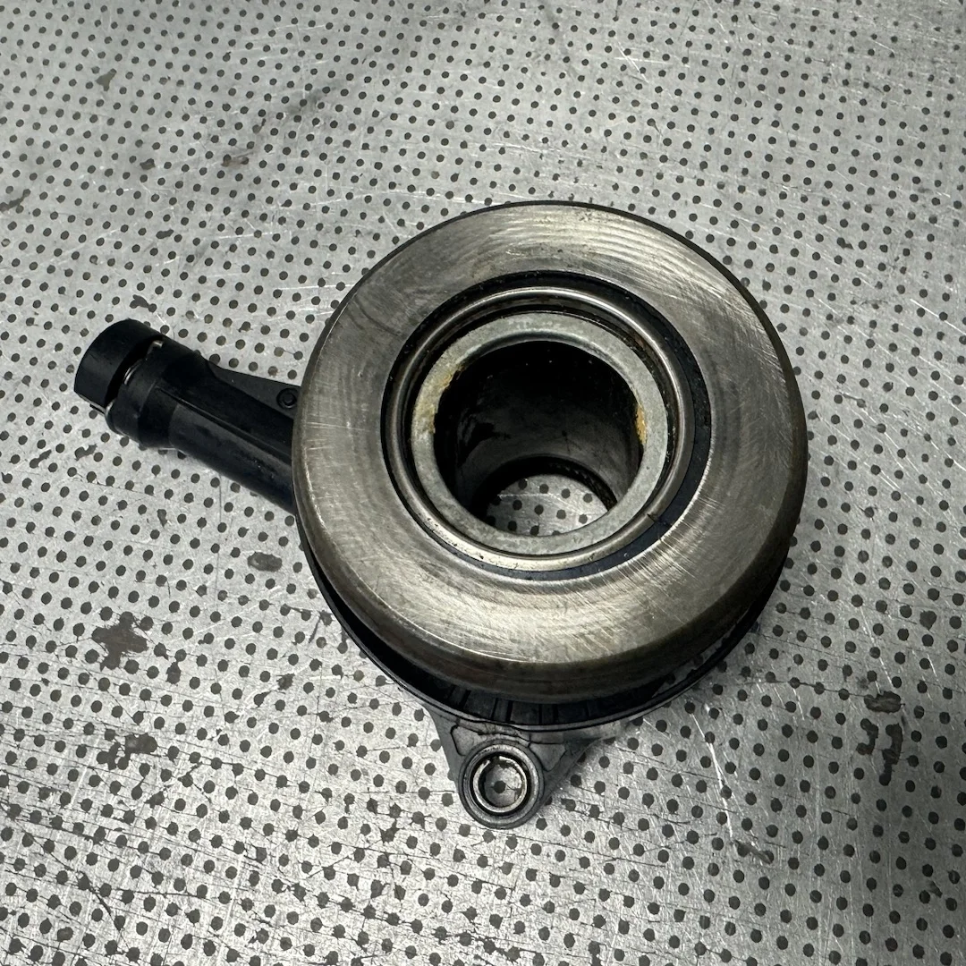 [Б/У] Подшипник выжимной FORD - скол на пластике 3х4 см [Незначительные дефекты] [Код: 00322141 ]