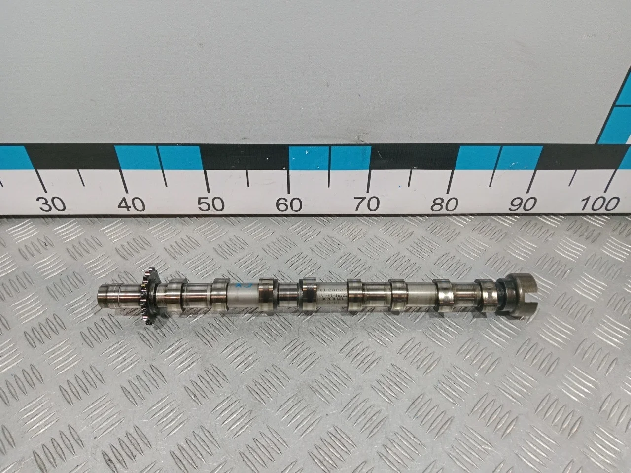 [Б/У] Распредвал выпускной [Код: 00624704 ]