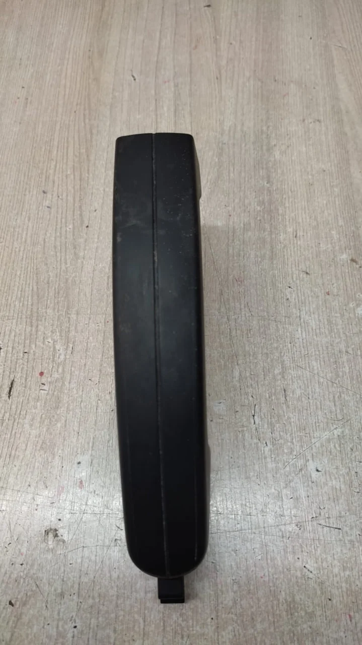 [Б/У] Ручка двери наружная Ford - текстурная.потертости [ХОРОШЕЕ] [Код: 00521414 ]