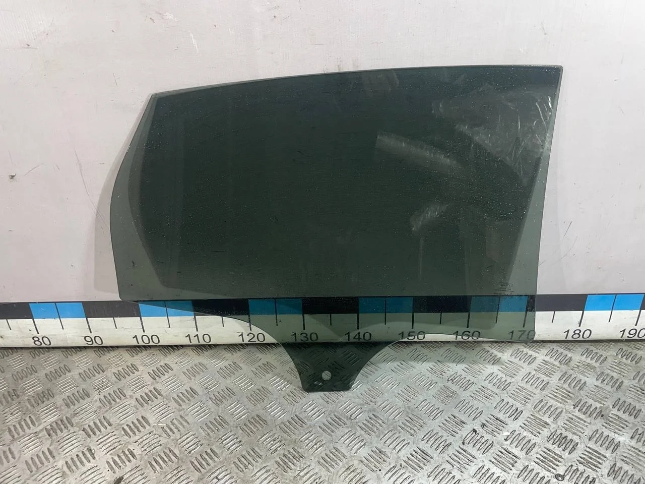 [Б/У] Стекло двери задней левой Ford Focus III [Код: 00597550 ]