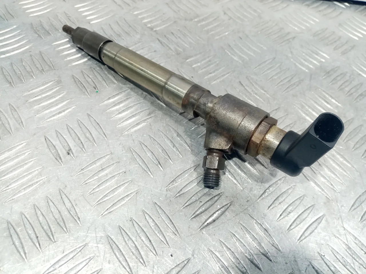 [Б/У] Топливная форсунка [Код: 00591328 ]