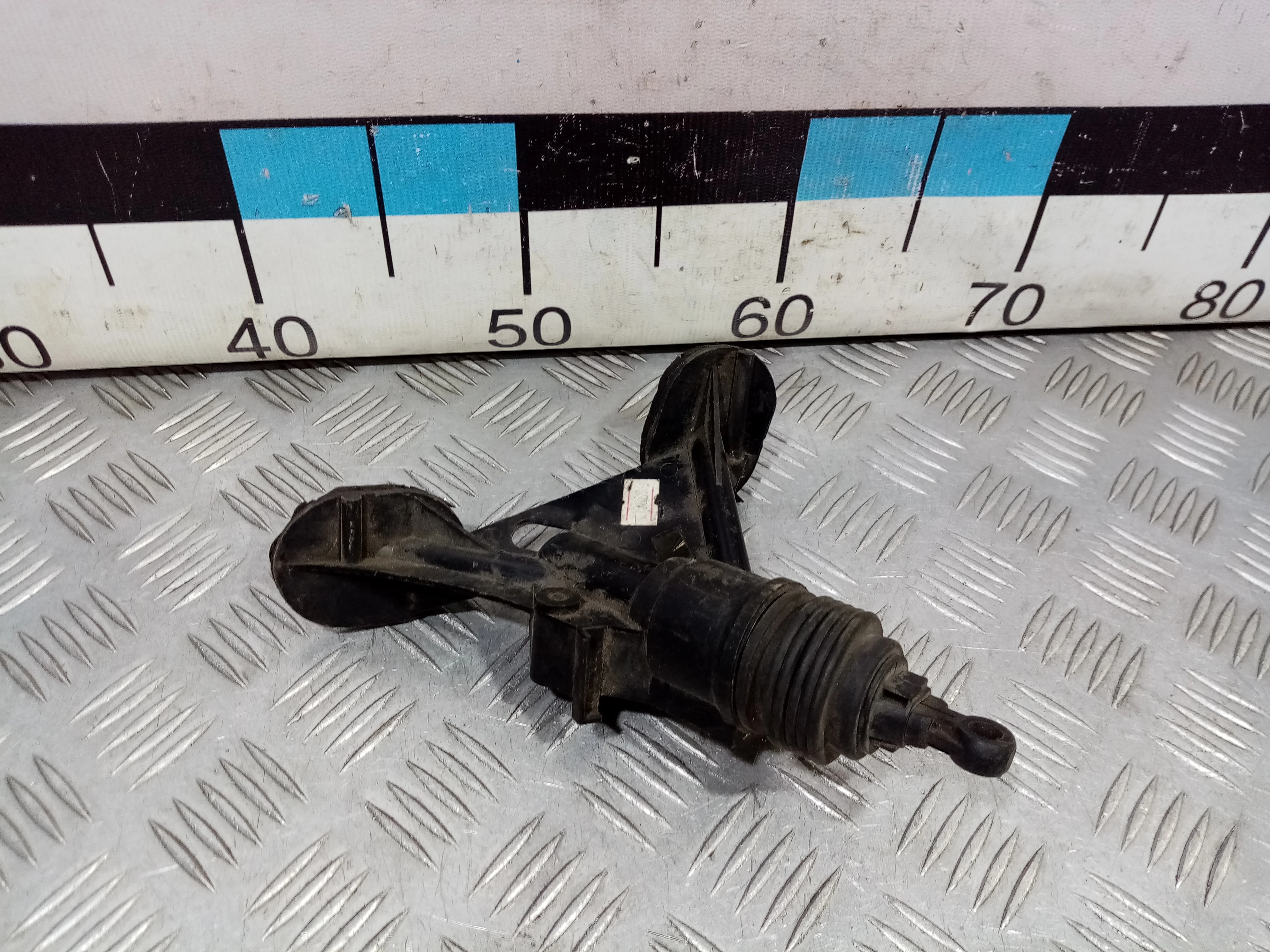 [Б/У] Цилиндр сцепления главный FORD Transit 06~ - без трубки [Код: 00405047 ]