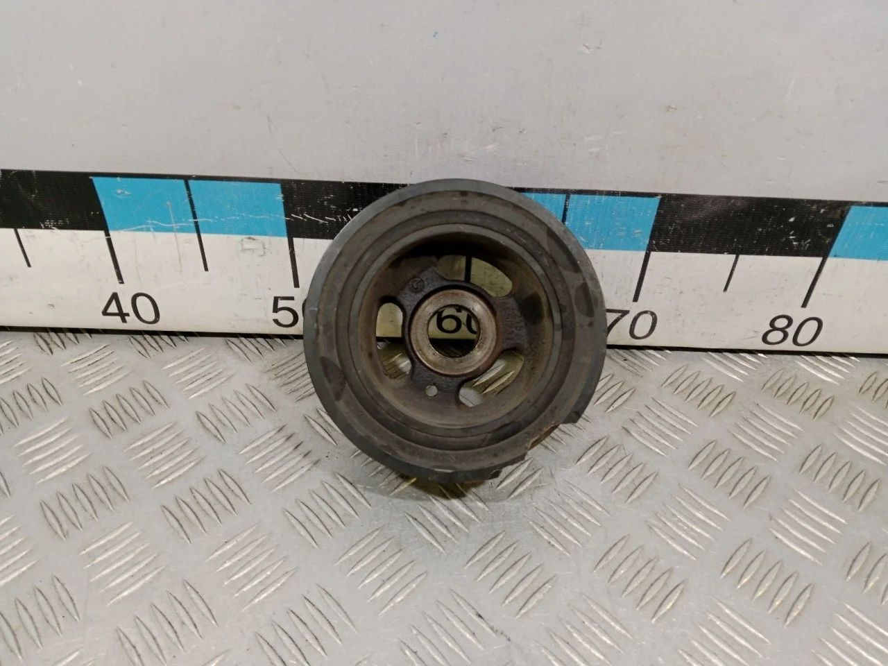 [Б/У] Шкив коленвала - Скол с краю [Незначительные дефекты] [Код: 00578728 ]