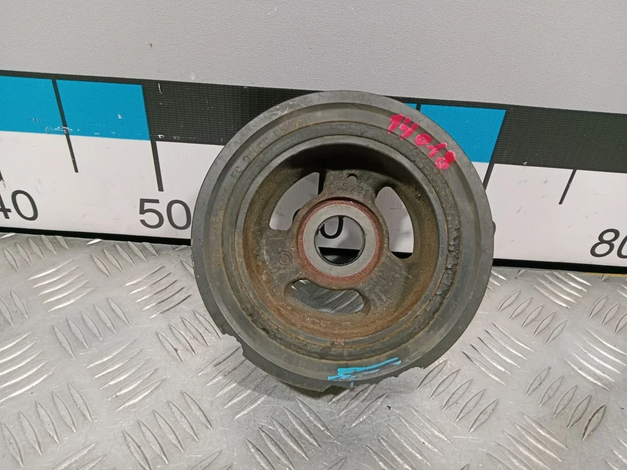 [Б/У] Шкив коленвала - Скол по кромке [Незначительные дефекты] [Код: 00627366 ]