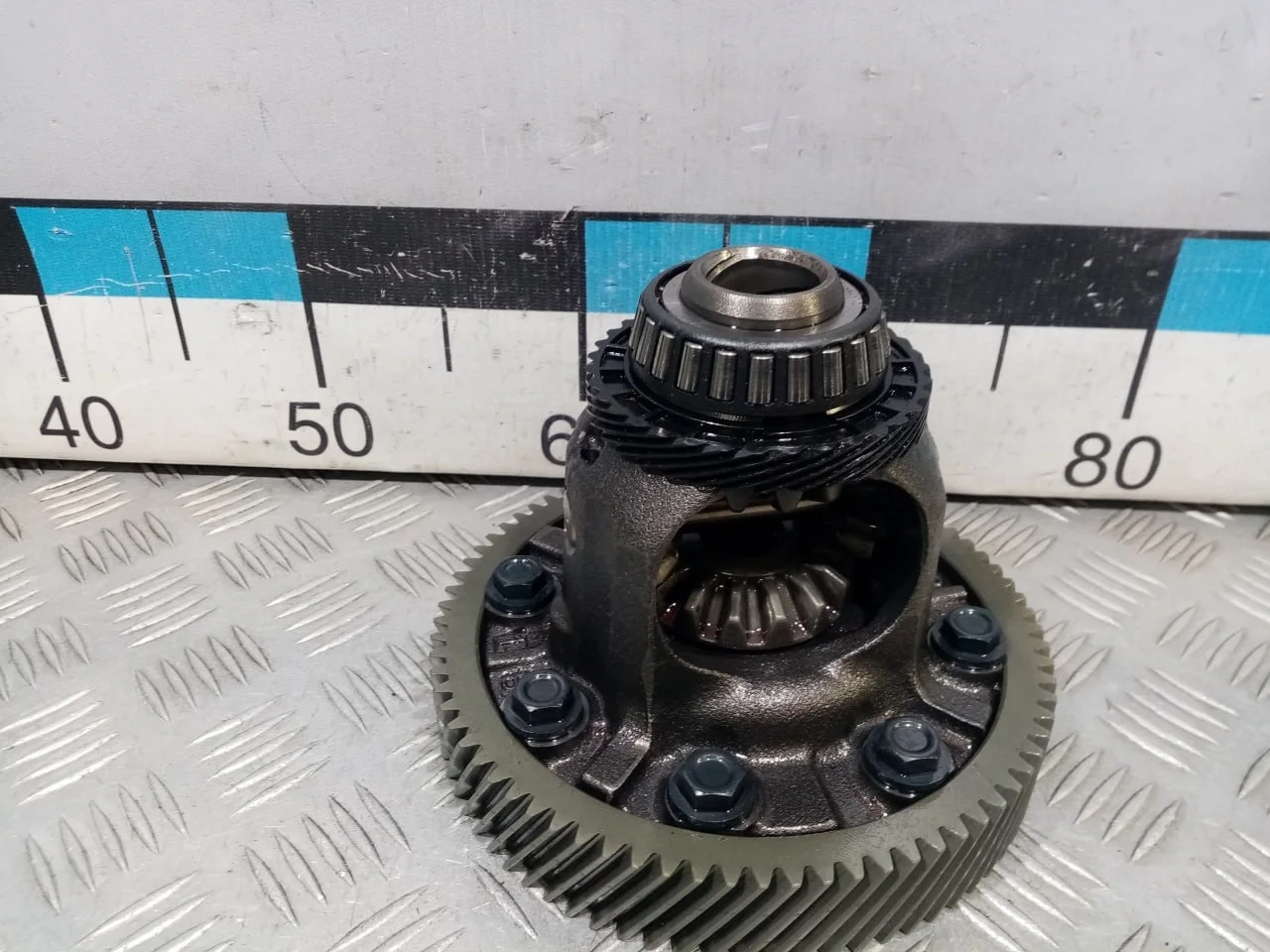 [ЧАСТЬ Б/У] АКПП AW80 - Дифференциал [Код: 00577074 ]