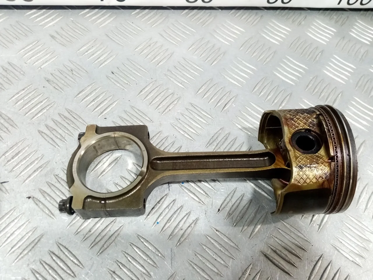 [ЧАСТЬ Б/У] Низ двигателя QQDB 1,8 - (Состояние: поршень с шатуном) [Код: 00620665 ]