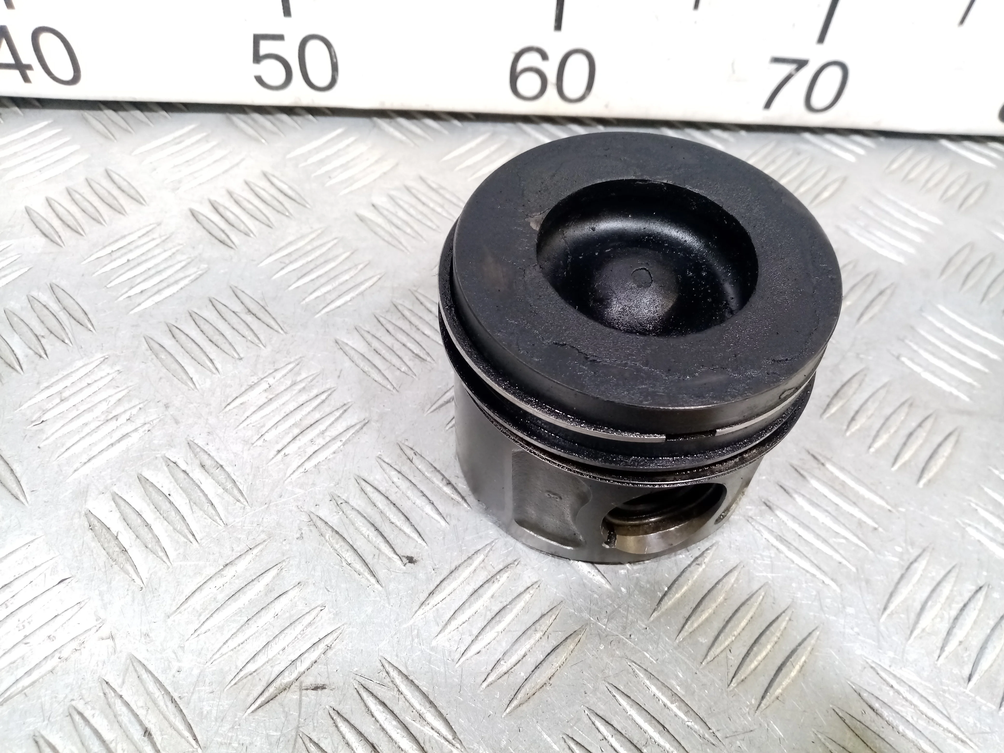 [ЧАСТЬ Б/У] Низ двигателя Transit 2.2 Duratorq - (Состояние: поршень) [Код: 00475848 ]