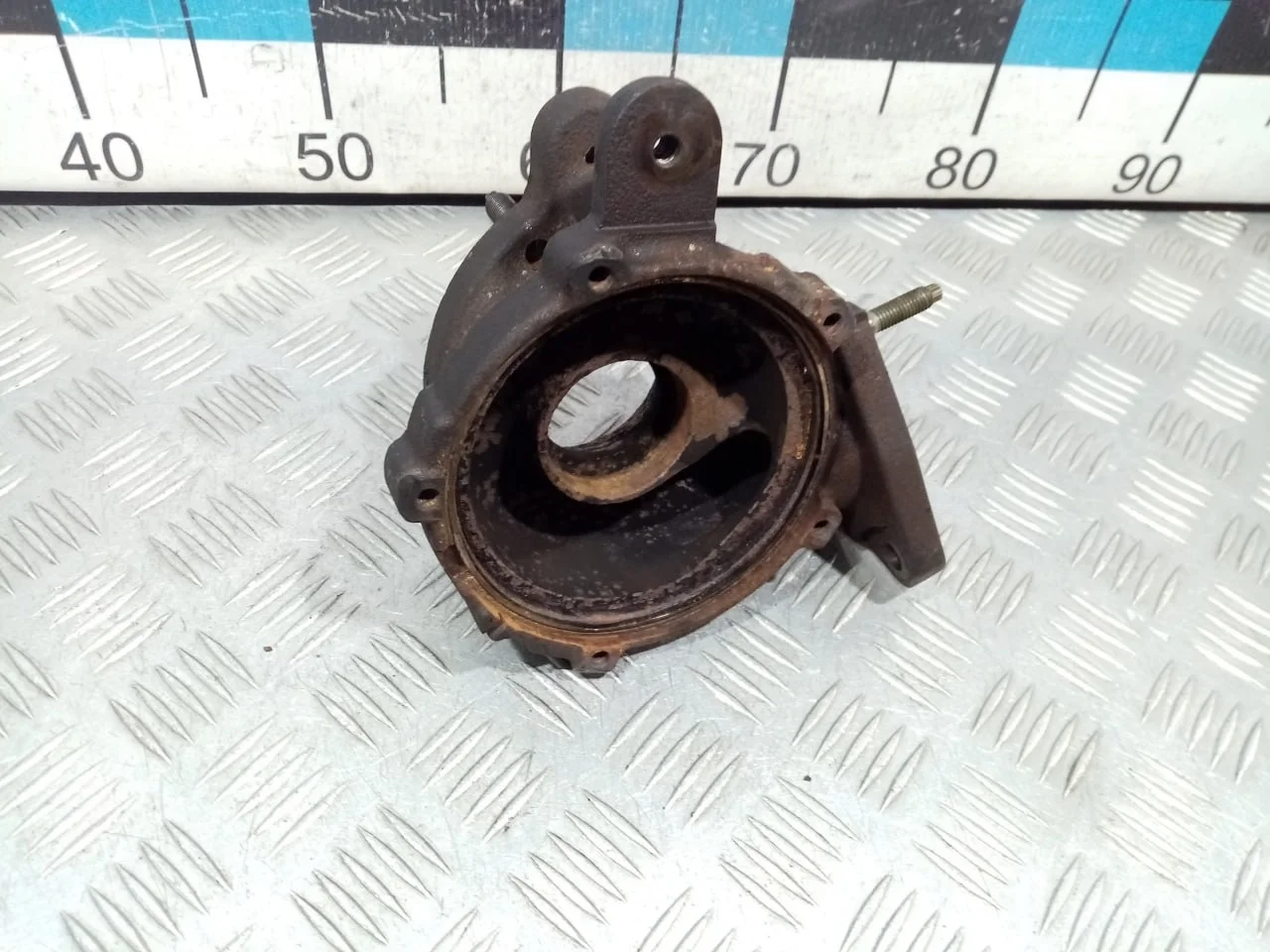 [ЧАСТЬ Б/У] Турбина Ford Transit - Горячая часть корпус турбины [Код: 00592343 ]