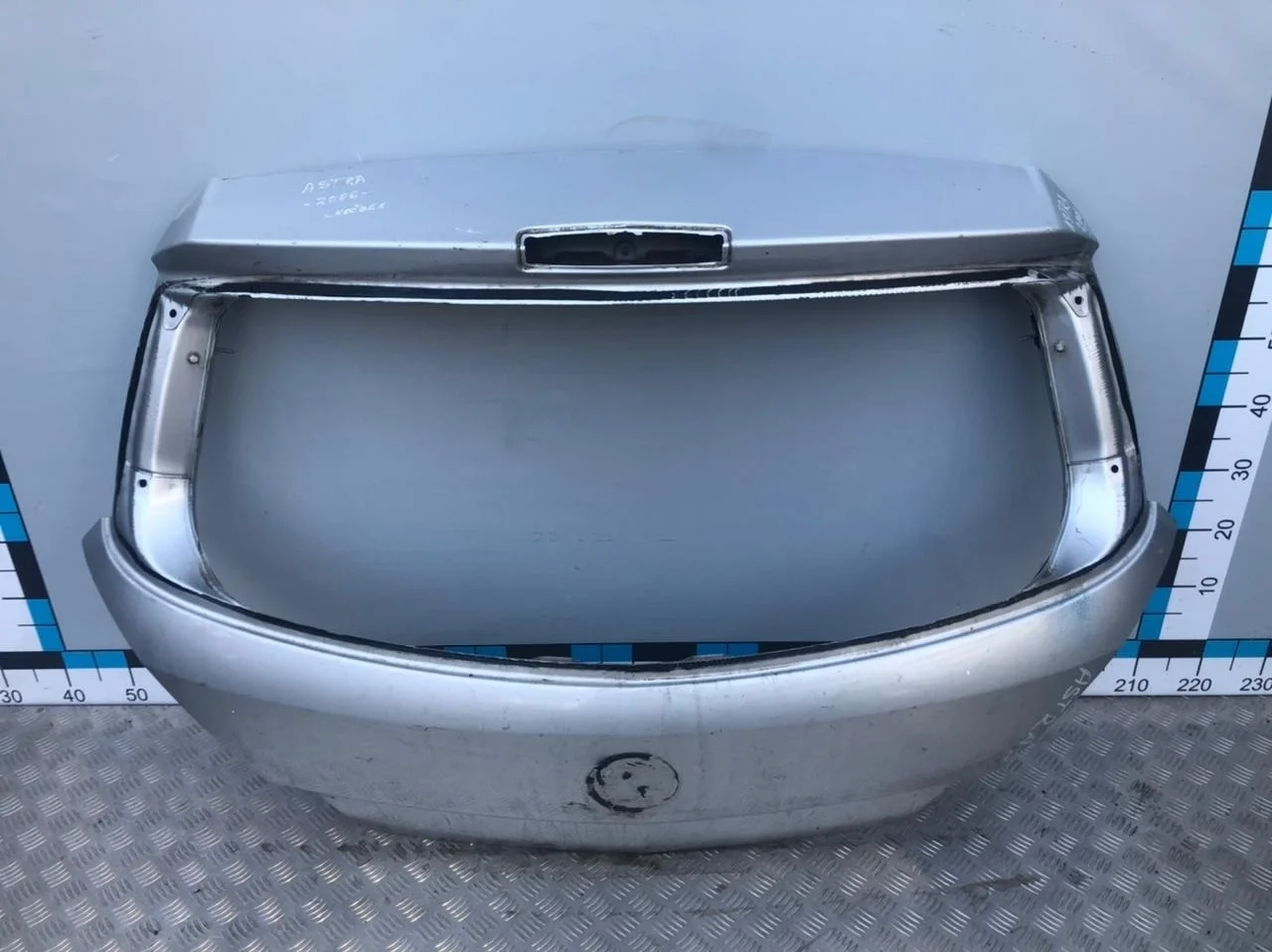 [Б/У] Дверь багажника Opel Astra H [Код: 00317217 ]