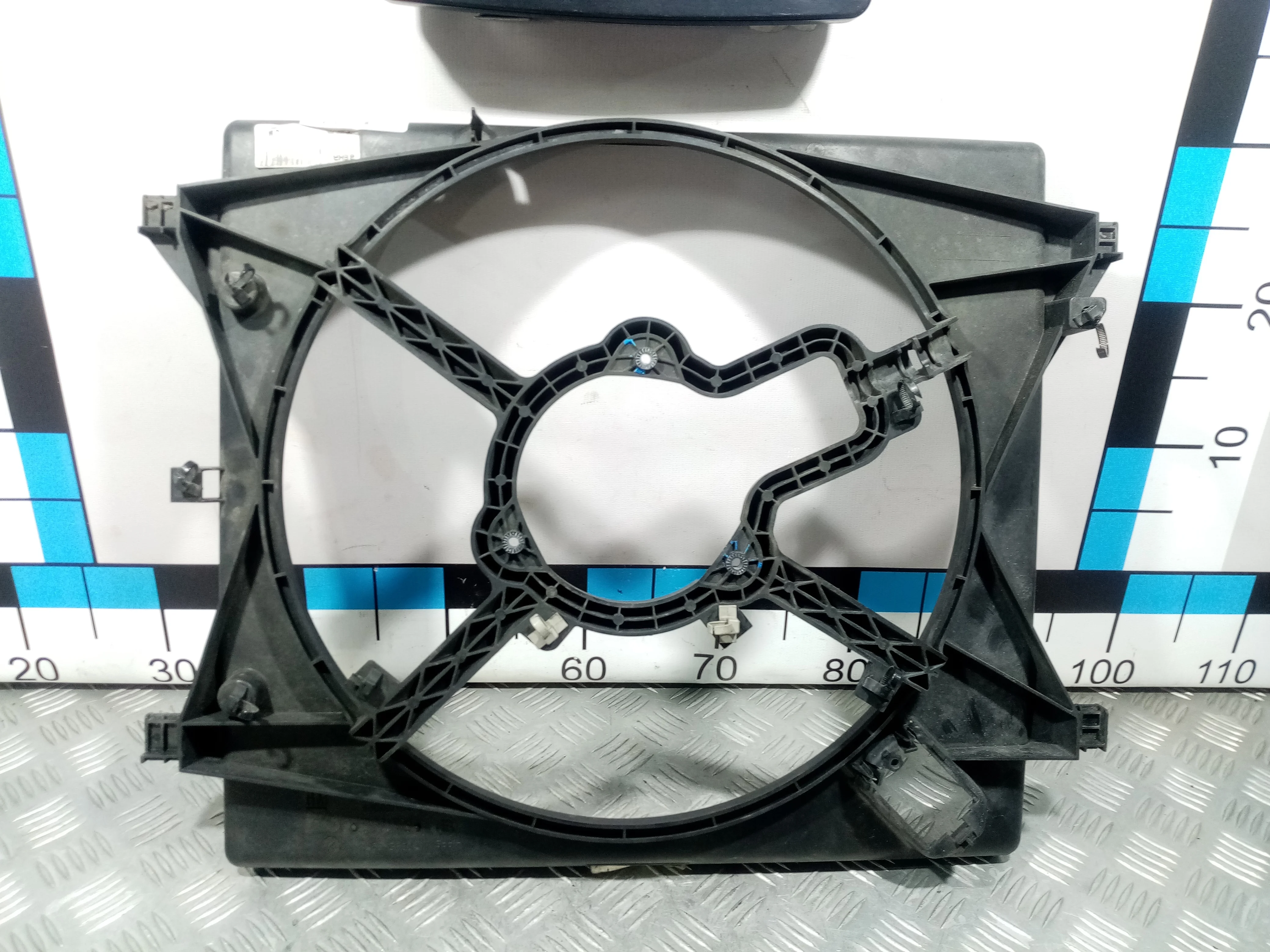 [Б/У] Диффузор вентилятора MERIVA B [Код: 00377157 ]