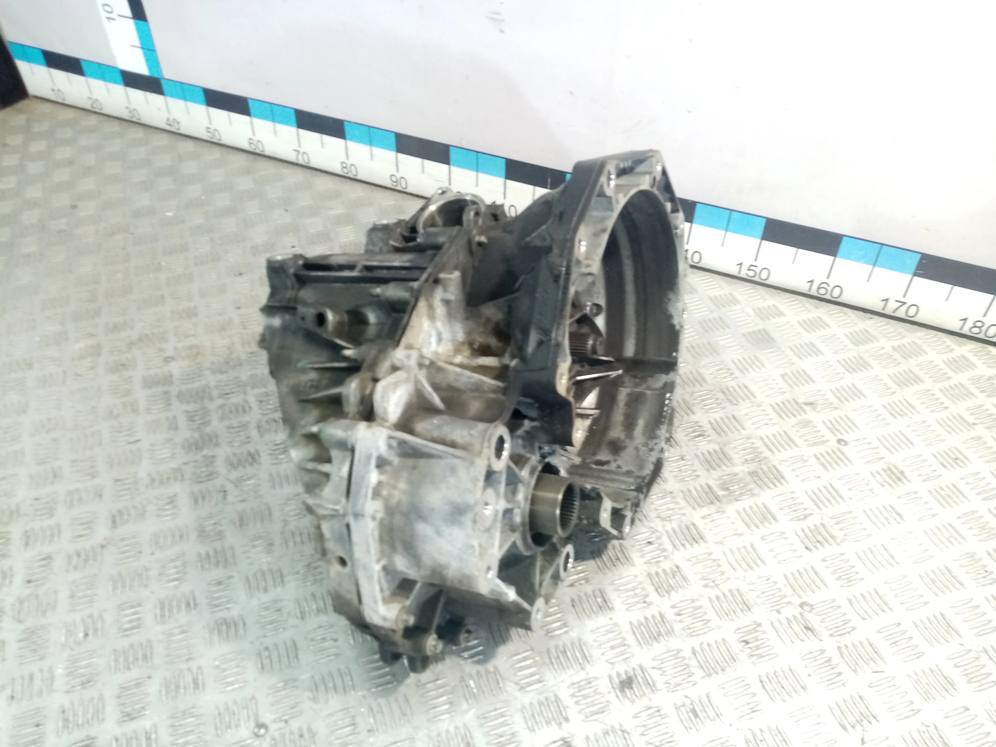 [Б/У] МКПП F40 6-ступенчатая [Код: 00422000 ]