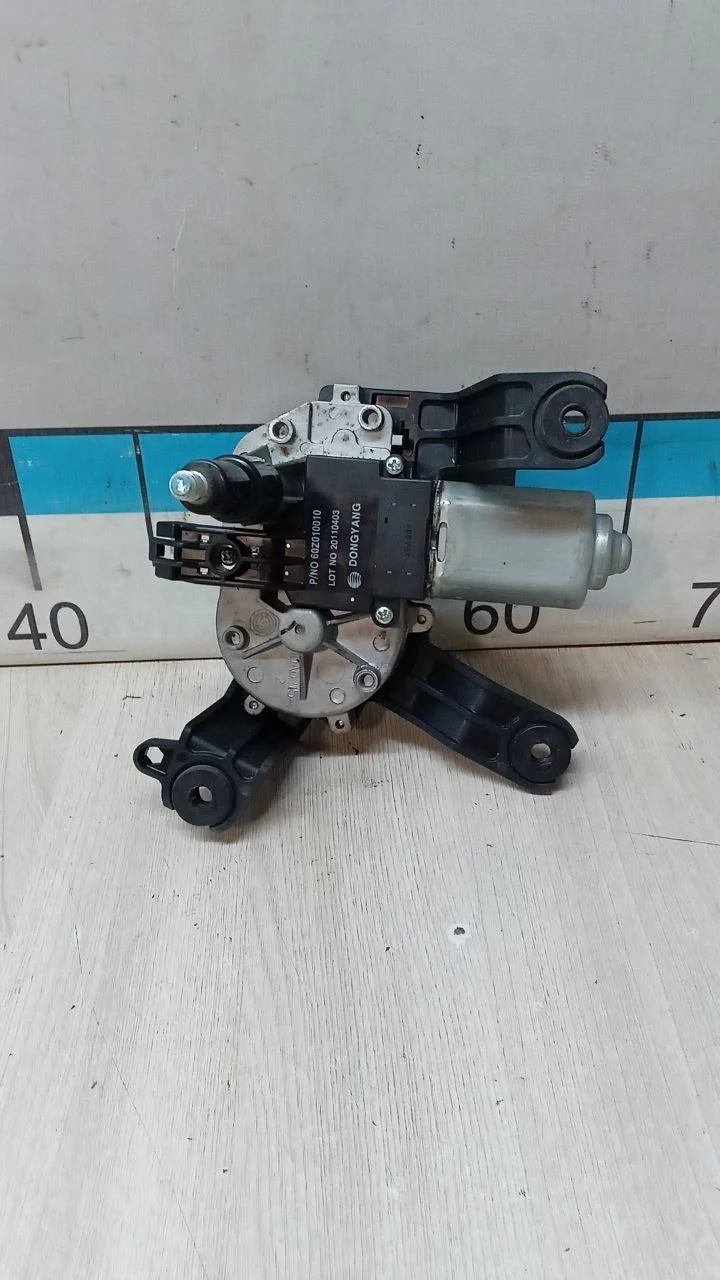 [Б/У] Мотор стеклоочистителя задний Chevrolet Orlando [Код: 00304461 ]