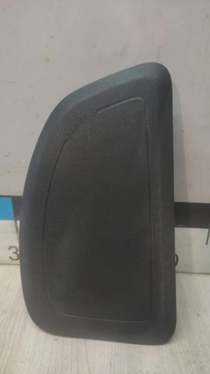 [Б/У] Подушка безопасности боковая левая в сиденье [Код: 00531616 ]