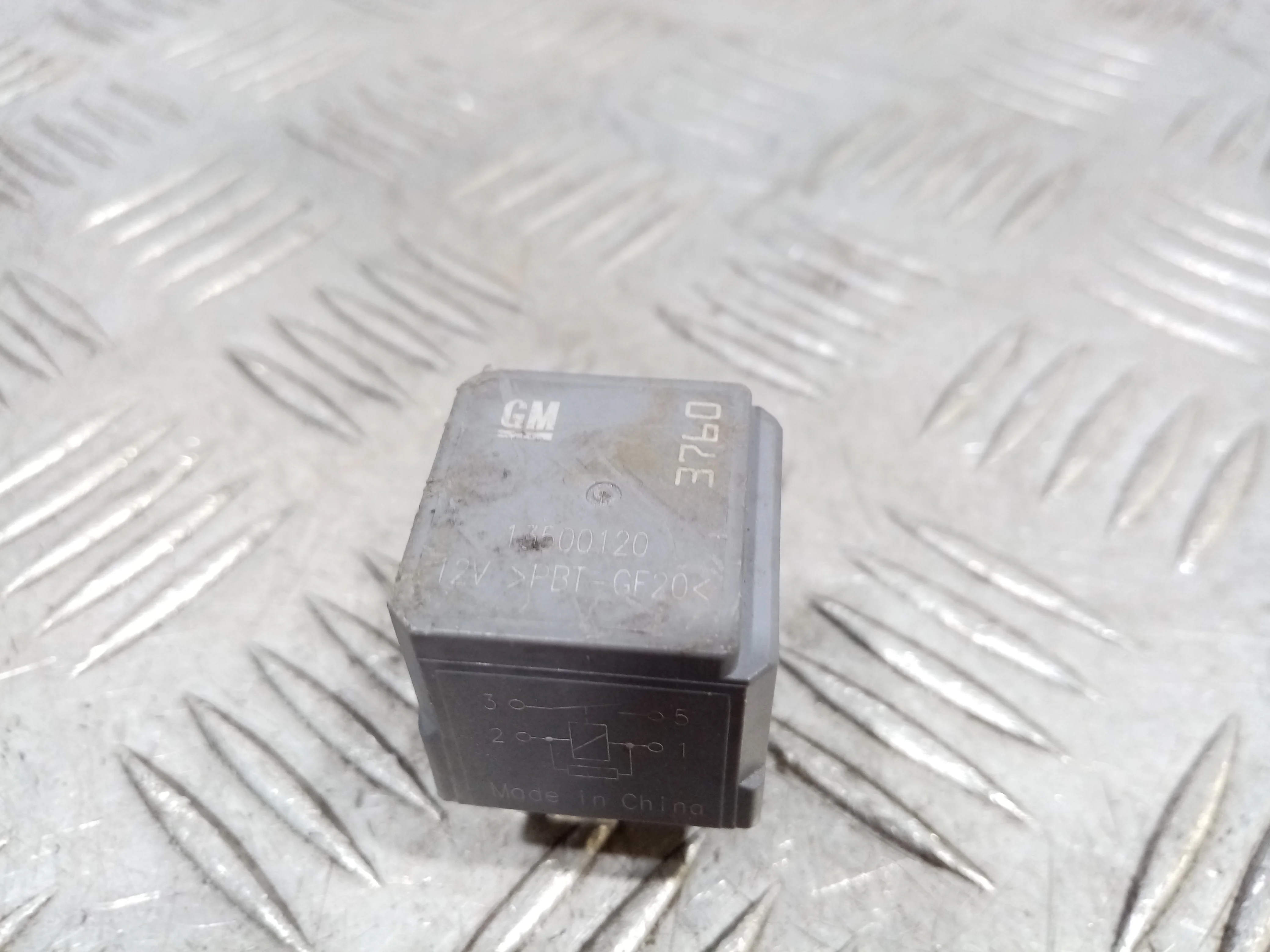 [Б/У] Реле 4 контакта [Код: 00453140 ]