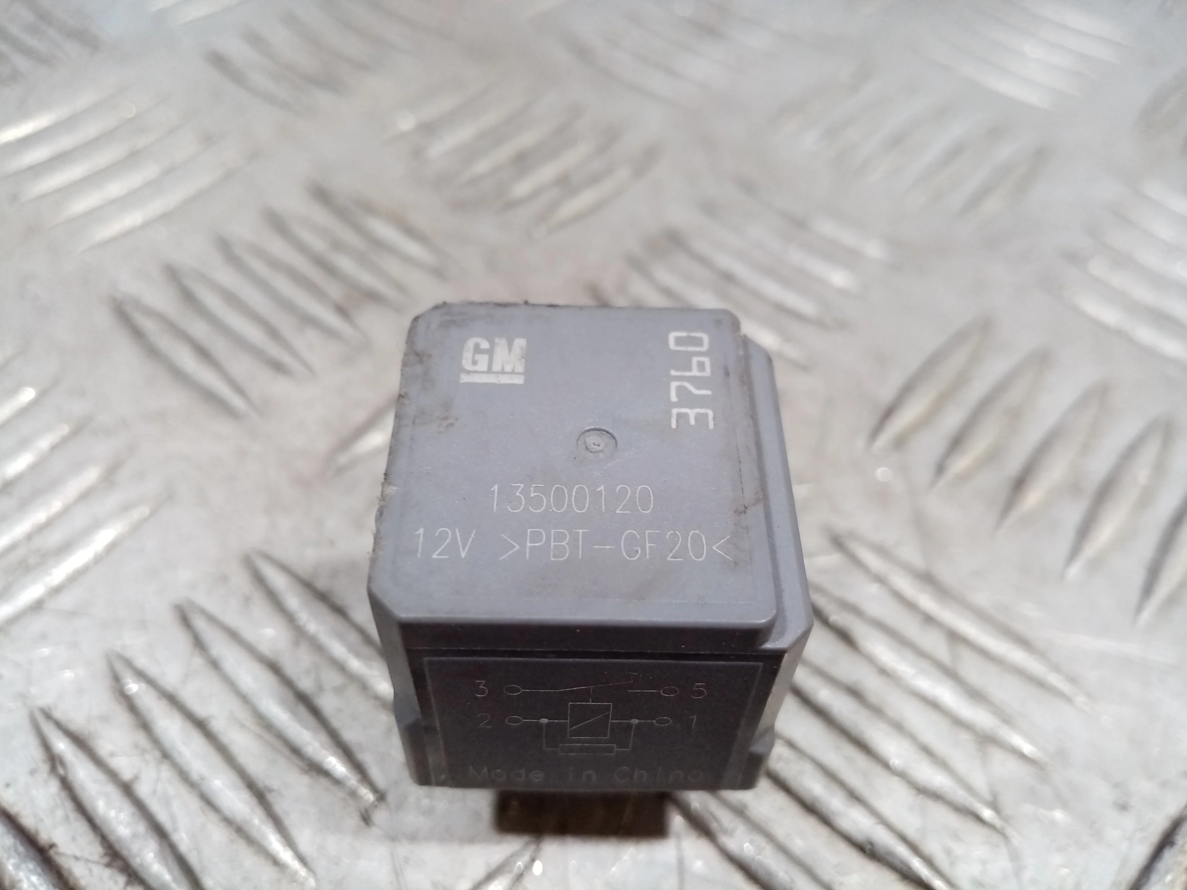 [Б/У] Реле 4 контакта [Код: 00453141 ]