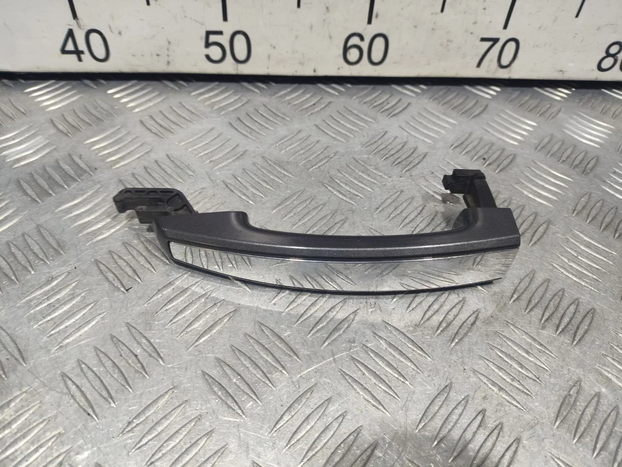 [Б/У] Ручка двери наружная хром [Код: 00685256 ]