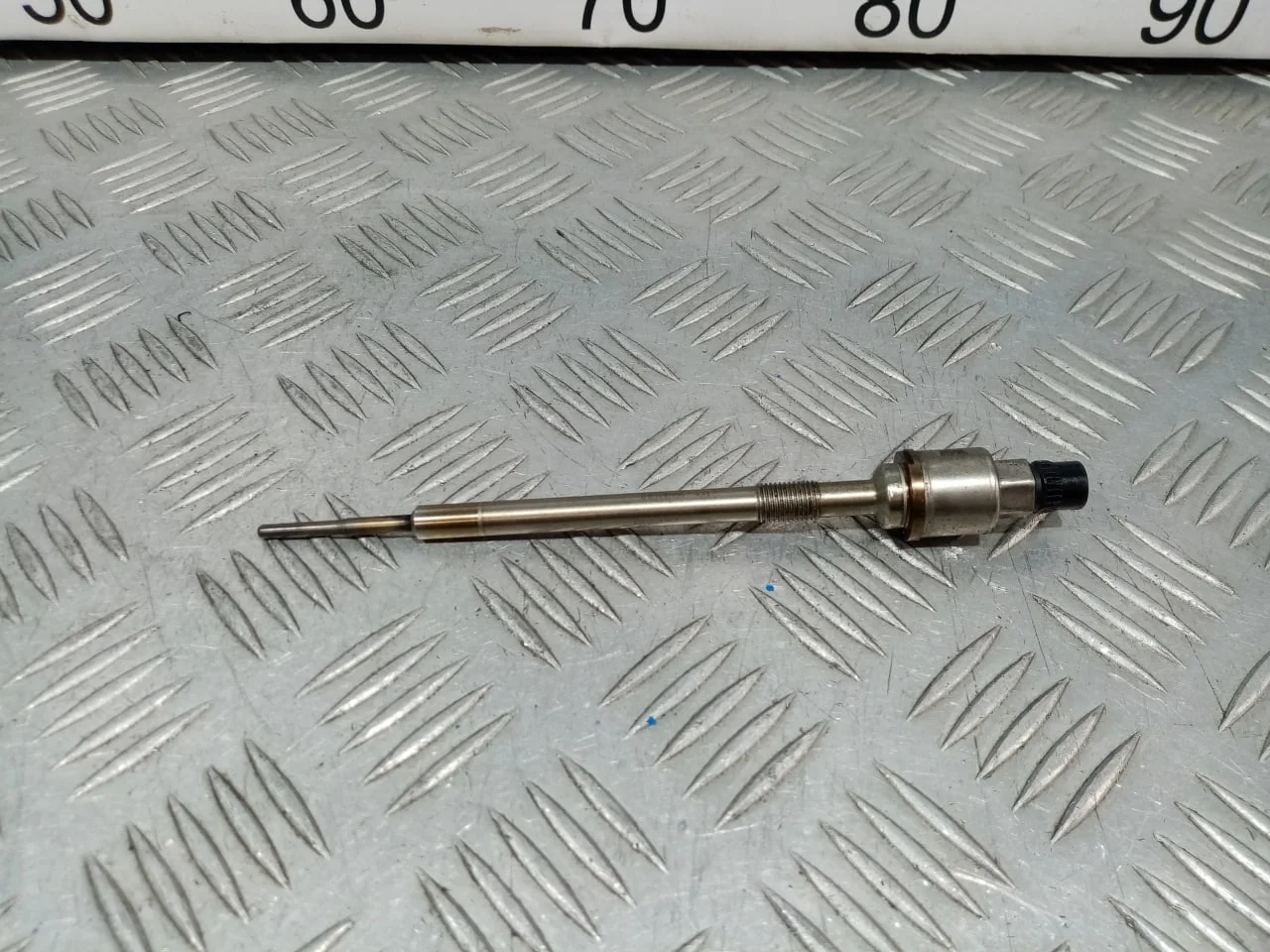 [Б/У] Свеча накаливания A20DTH [Код: 00621772 ]