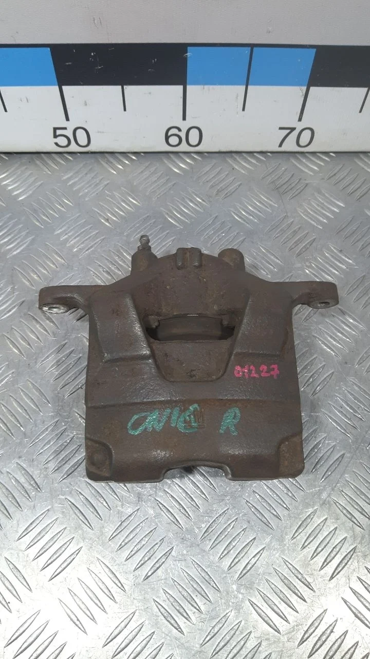 [Б/У] Суппорт тормозной передний правый [Код: 00374517 ]