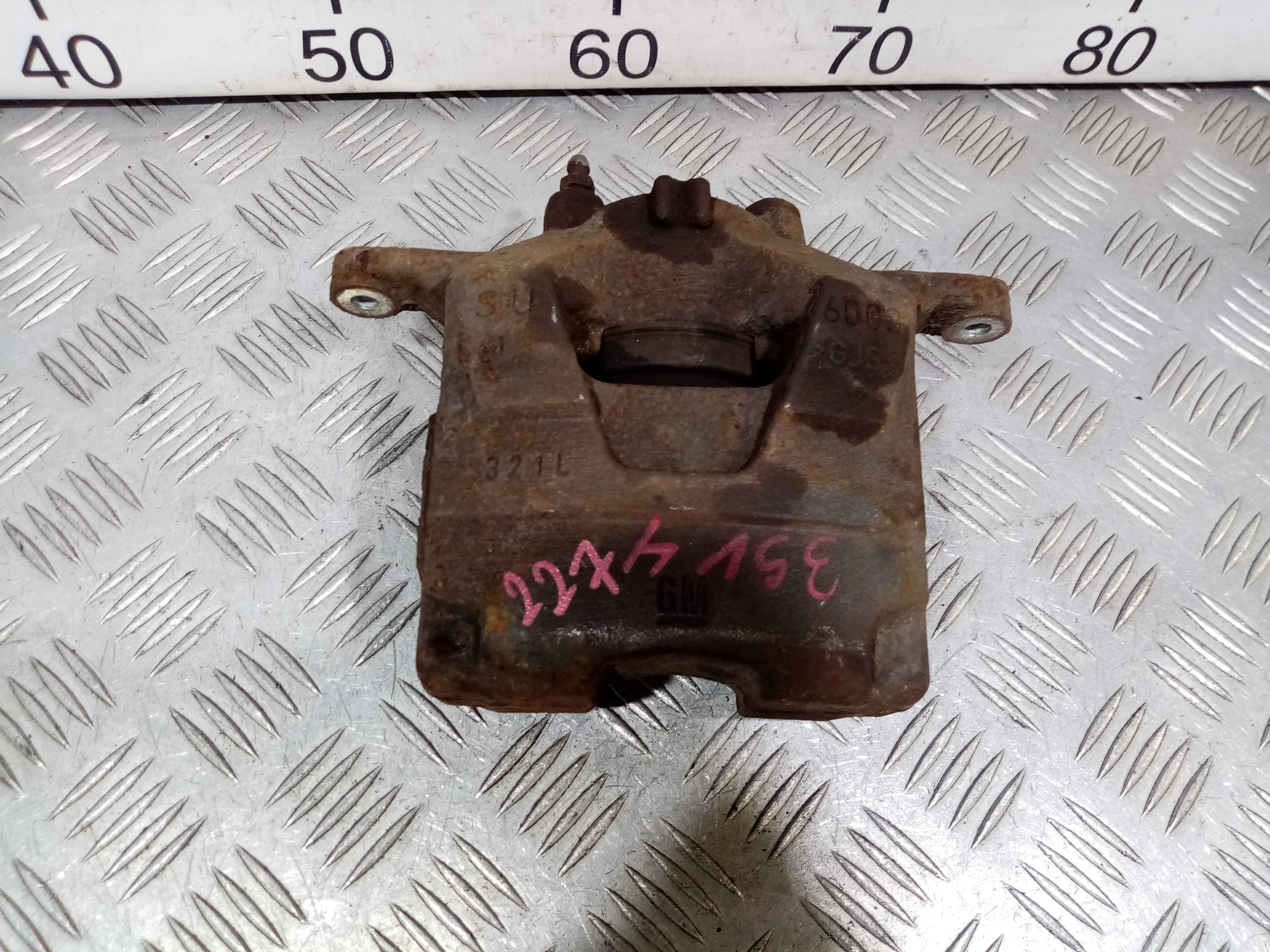 [Б/У] Суппорт тормозной передний правый [Код: 00490816 ]